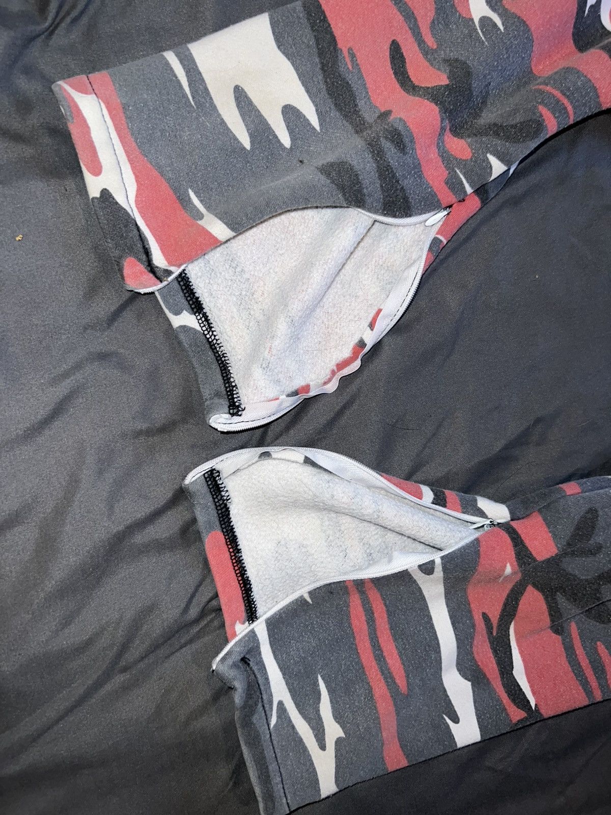 Other Hollywood Hunna Cargo Sweatpants Size US 33 - 3 Thumbnail
