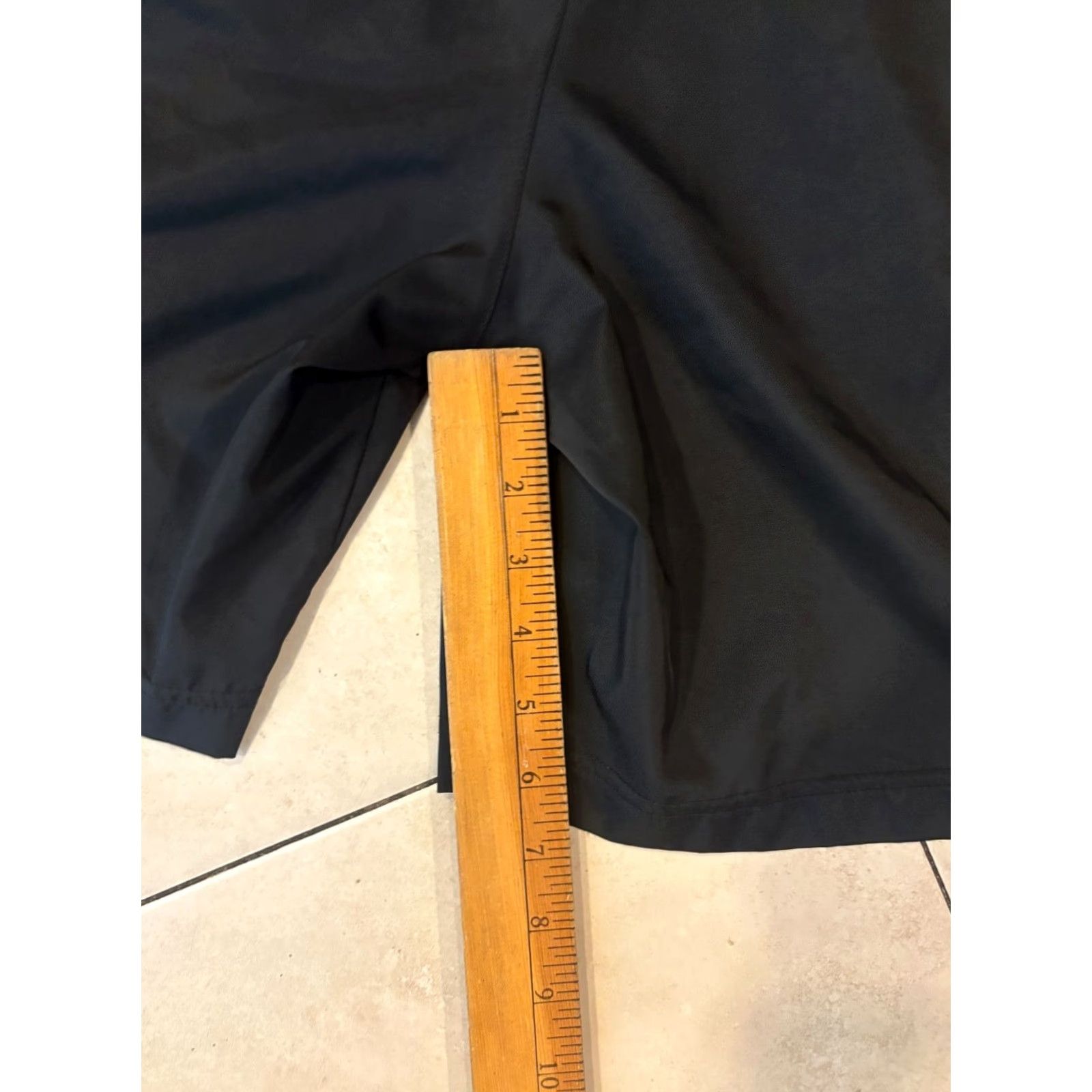 Nike Vintage Nike Satin Shorts Mens L Black 90s Athletic Drawstring Elastic Waist Polyester Satin 6172 Size US 33 - 7 Thumbnail