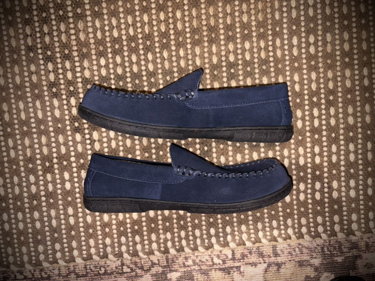 Lands' End Lands’ End Men’s Suede Moccasin Slippers Sz 9 Size US 9 / EU 42 - 3 Thumbnail
