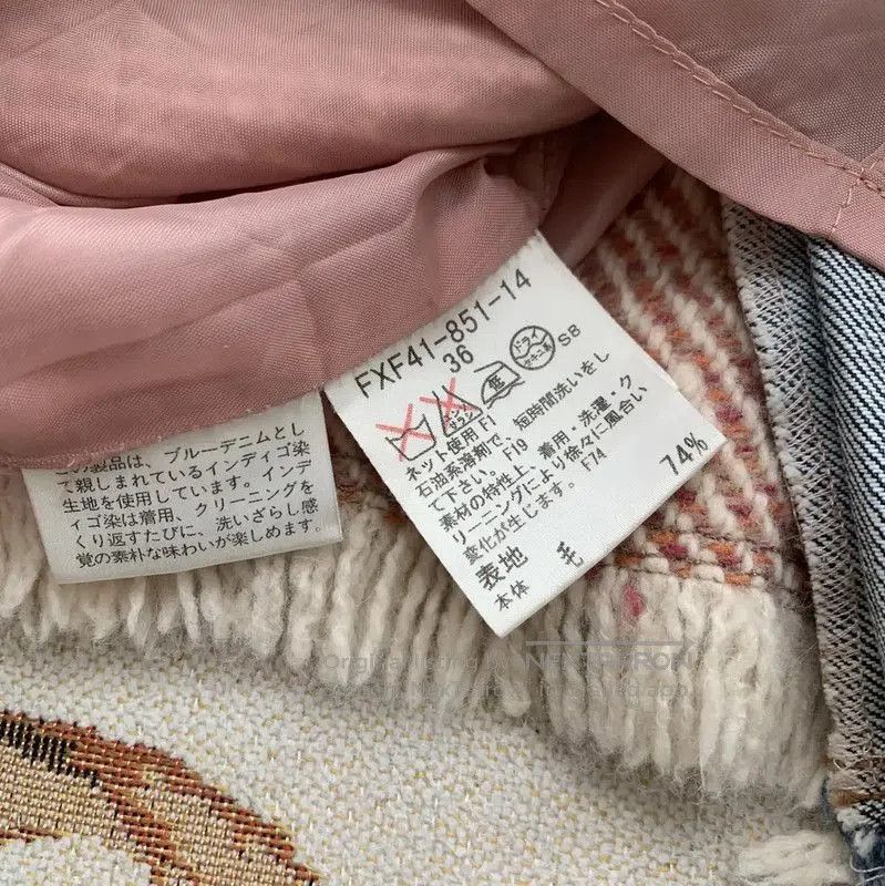 Burberry Burberry Pink Wool Midi Skirt for Women. Size 23" - 8 Thumbnail