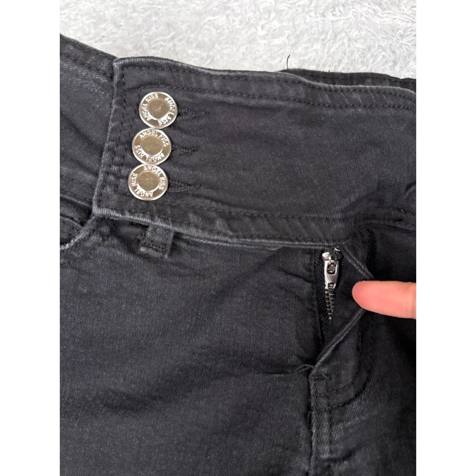 Vintage Angel Kiss Jeans Women Bootcut Denim Black 30x28 Juniors 7 Slimming Stretch Pocket 5-Pocket Design Low Rise Cotton Blend Costume? Size 28" / US 6 / IT 42 - 5 Thumbnail