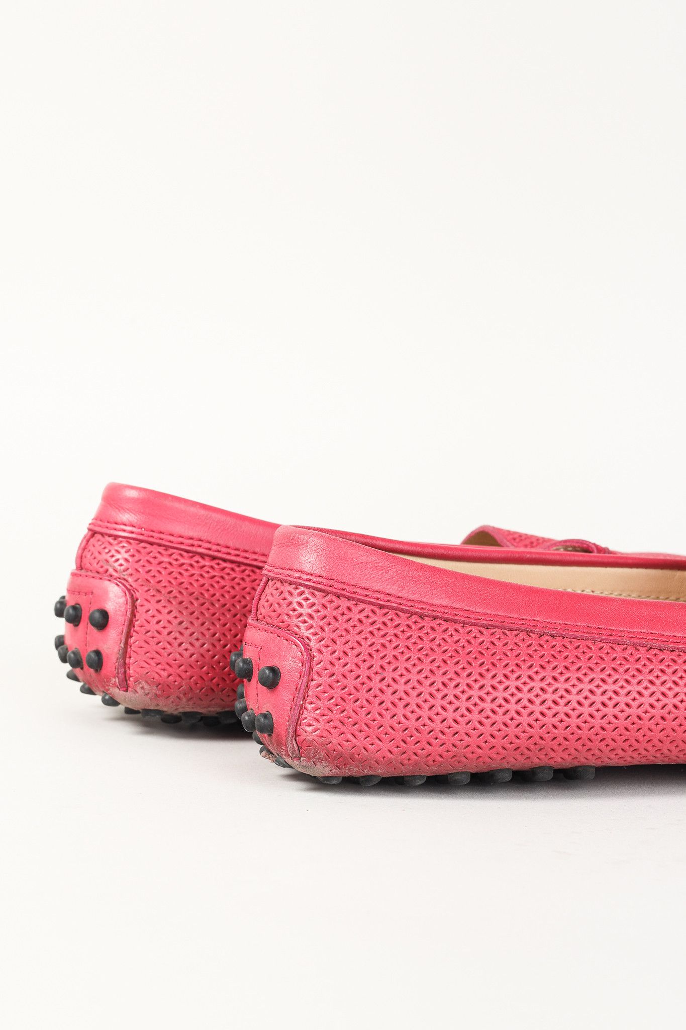 Tod's Tod's Pink Textured-Leather Gommino Driving Loafers Size US 7 / IT 37 - 4 Thumbnail