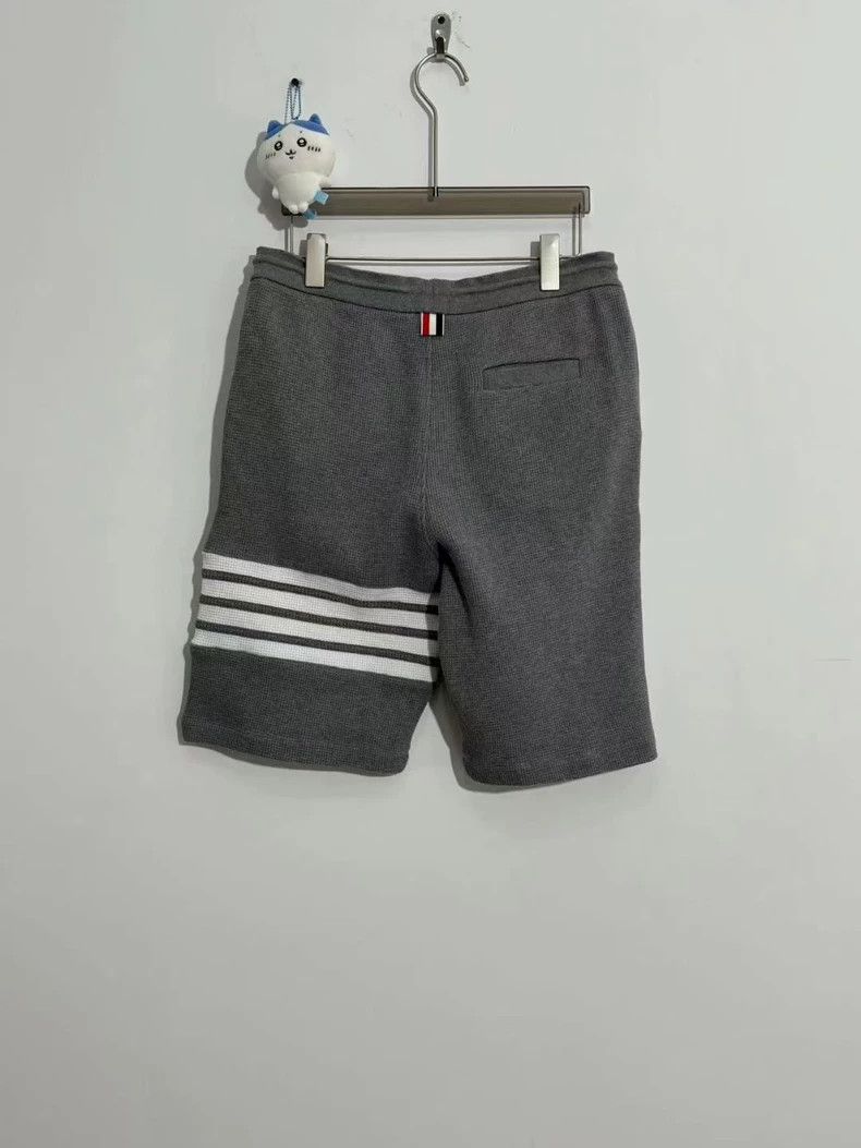 Thom Browne Thom Browne Size 2 Waffe check four-striped shorts 2503-Ne Size US 32 / EU 48 - 2 Thumbnail