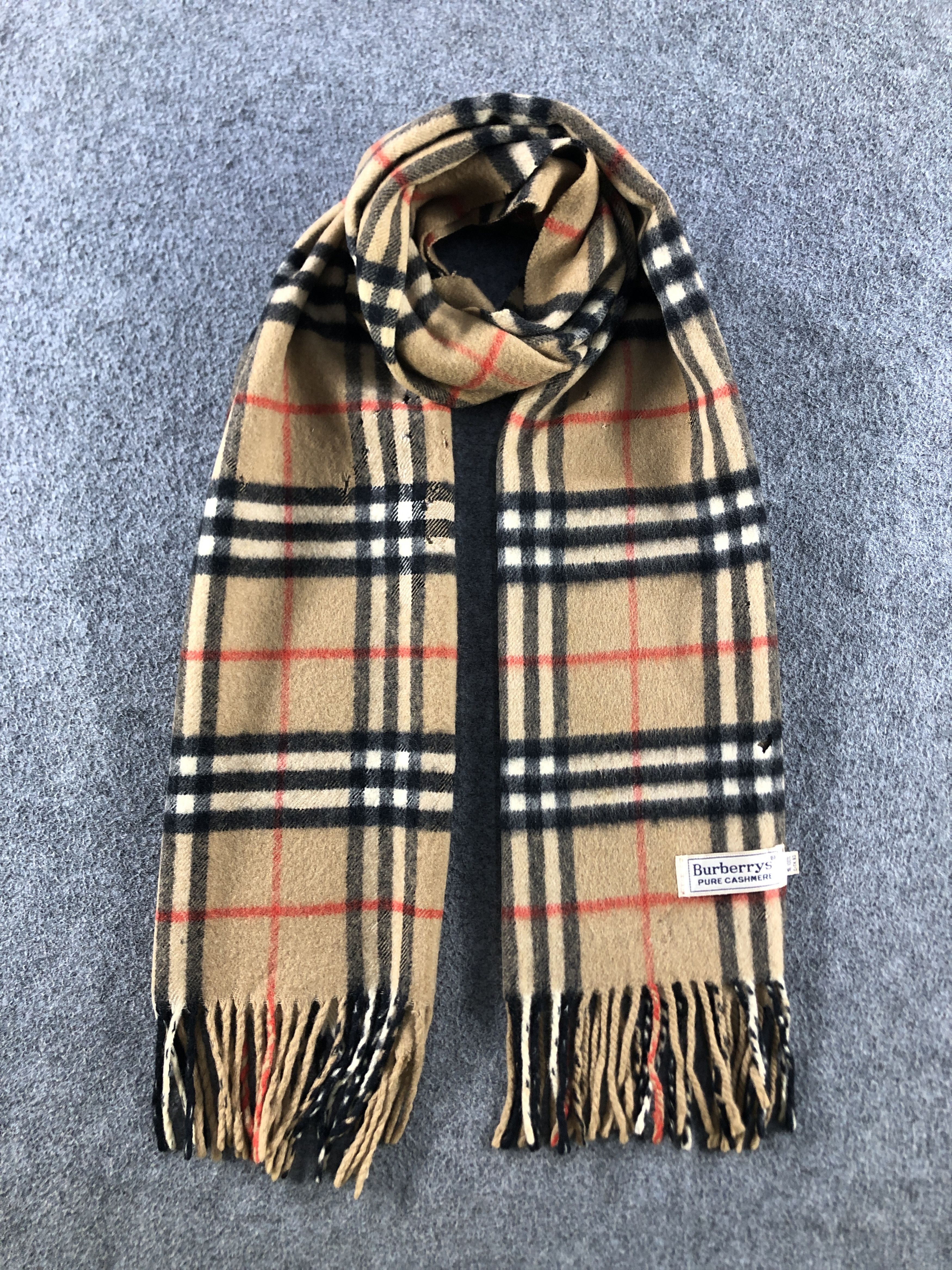 Burberry Burberrys Pure Cashmere Scarf / Muffler / Neckwear P776 Size ONE SIZE - 1 Thumbnail