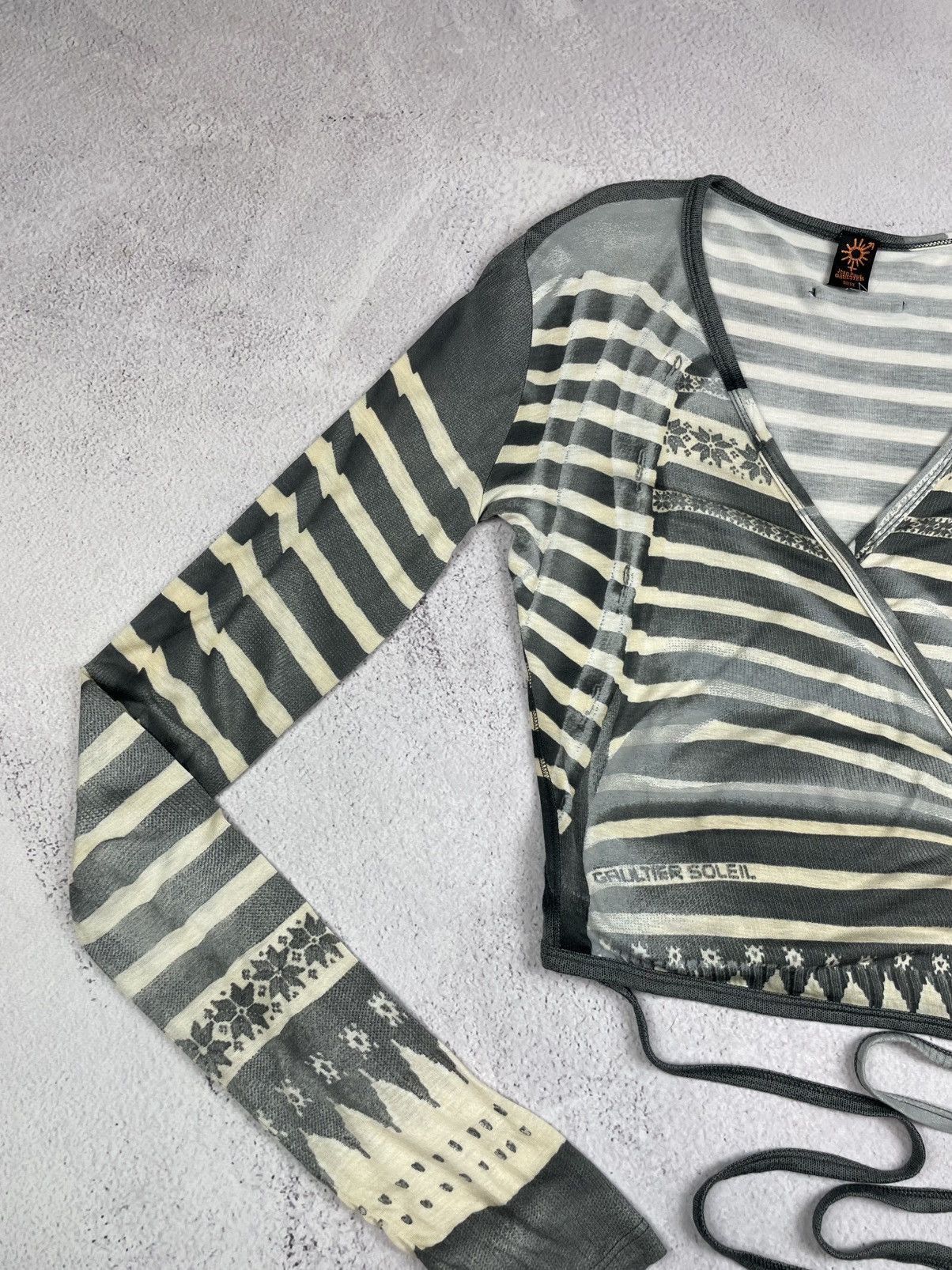 Jean Paul Gaultier JPG Soleil Long-Sleeve VNeck Shirt Jean Paul Gaultier Unique Size M / US 6-8 / IT 42-44 - 6 Thumbnail