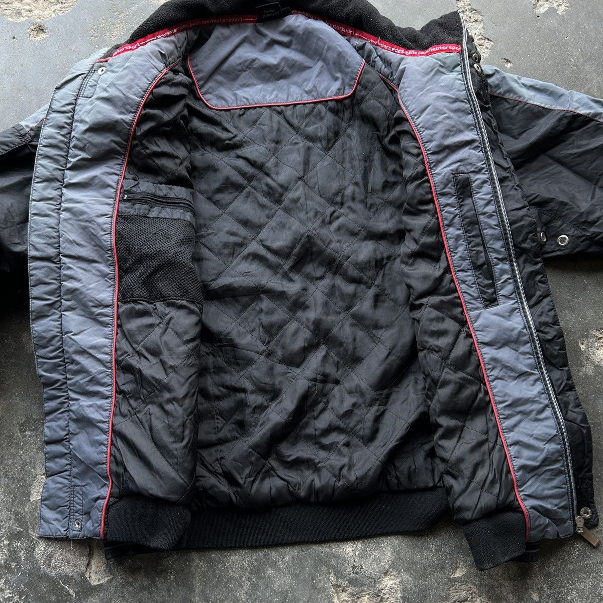 Formula 1 Mercedes Benz F1 Bomber Jacket XL Size US XXL / EU 58 / 5 - 14 Thumbnail