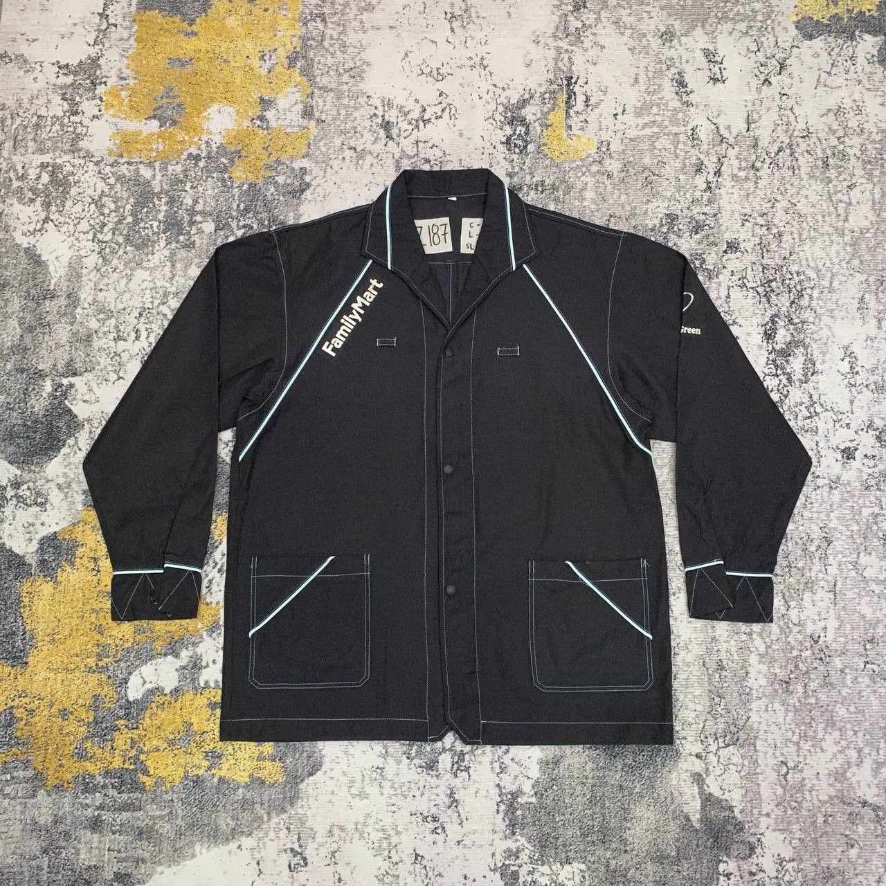 Japanese Brand Z187 FamilyMart Workwear JACKET Size US L / EU 52-54 / 3 - 1 Thumbnail