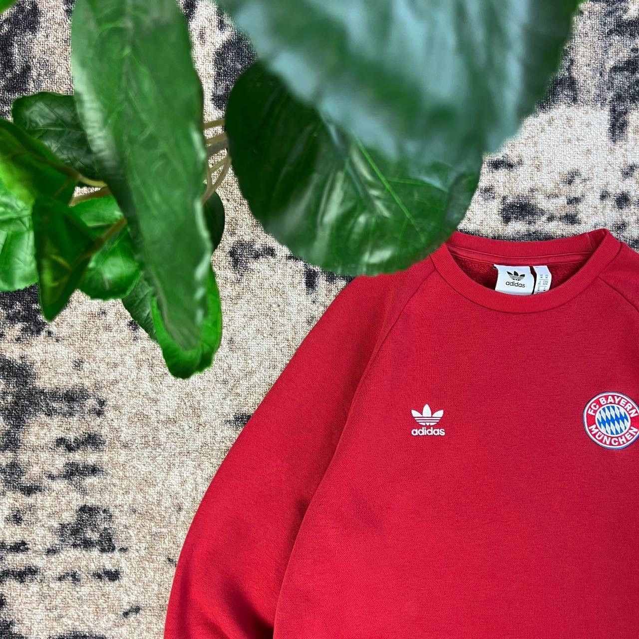Adidas Adidas Munchen Bayern Mini Logo Soccer Sweatshirt Size US M / EU 48-50 / 2 - 3 Thumbnail
