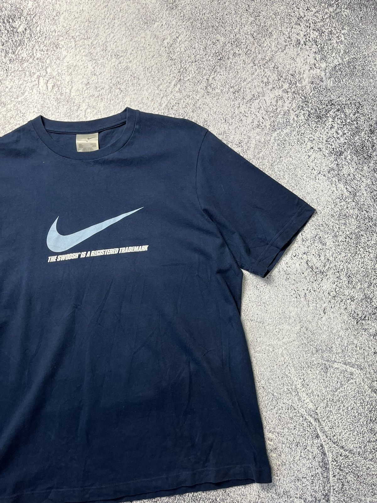Nike Nike Vintage 90s Faded Big Swoosh Center Logo Tee Shirt Size US L / EU 52-54 / 3 - 3 Thumbnail