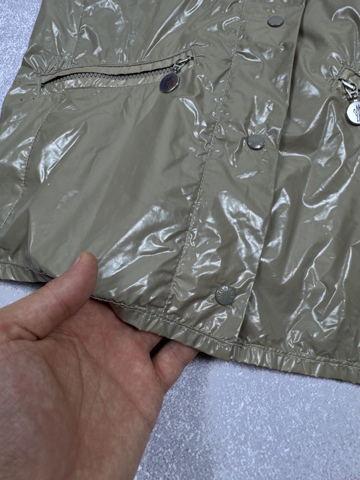 Moncler Women`s Moncler Z8E0182 Beige Nylon Rain Jacket Size 1 / S Size US S / EU 44-46 / 1 - 21 Thumbnail
