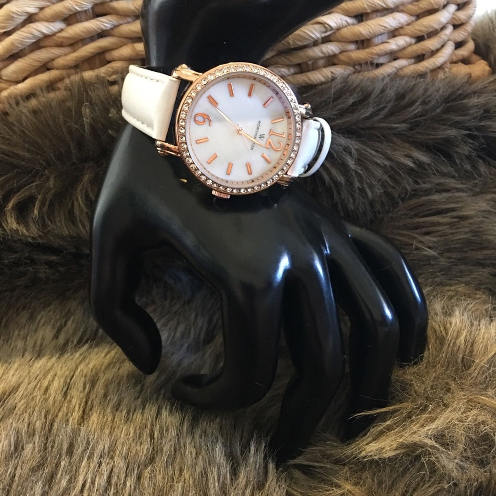 Worthington Ladies Worthington white leather band watch Size ONE SIZE - 3 Thumbnail