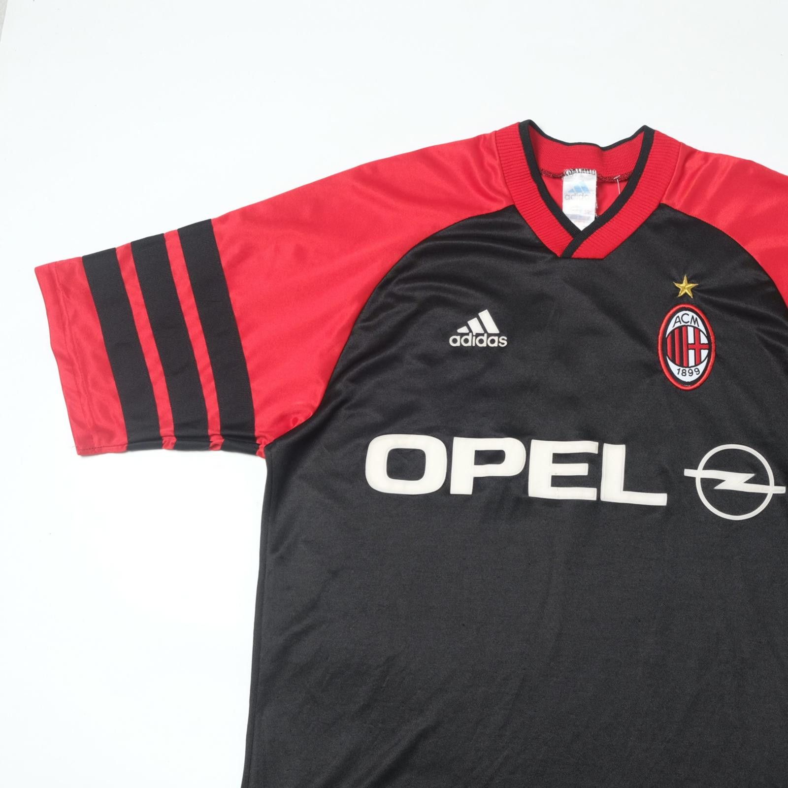 Adidas 1998/00 AC Milan Training Shirt (M/L) Size US M / EU 48-50 / 2 - 3 Thumbnail