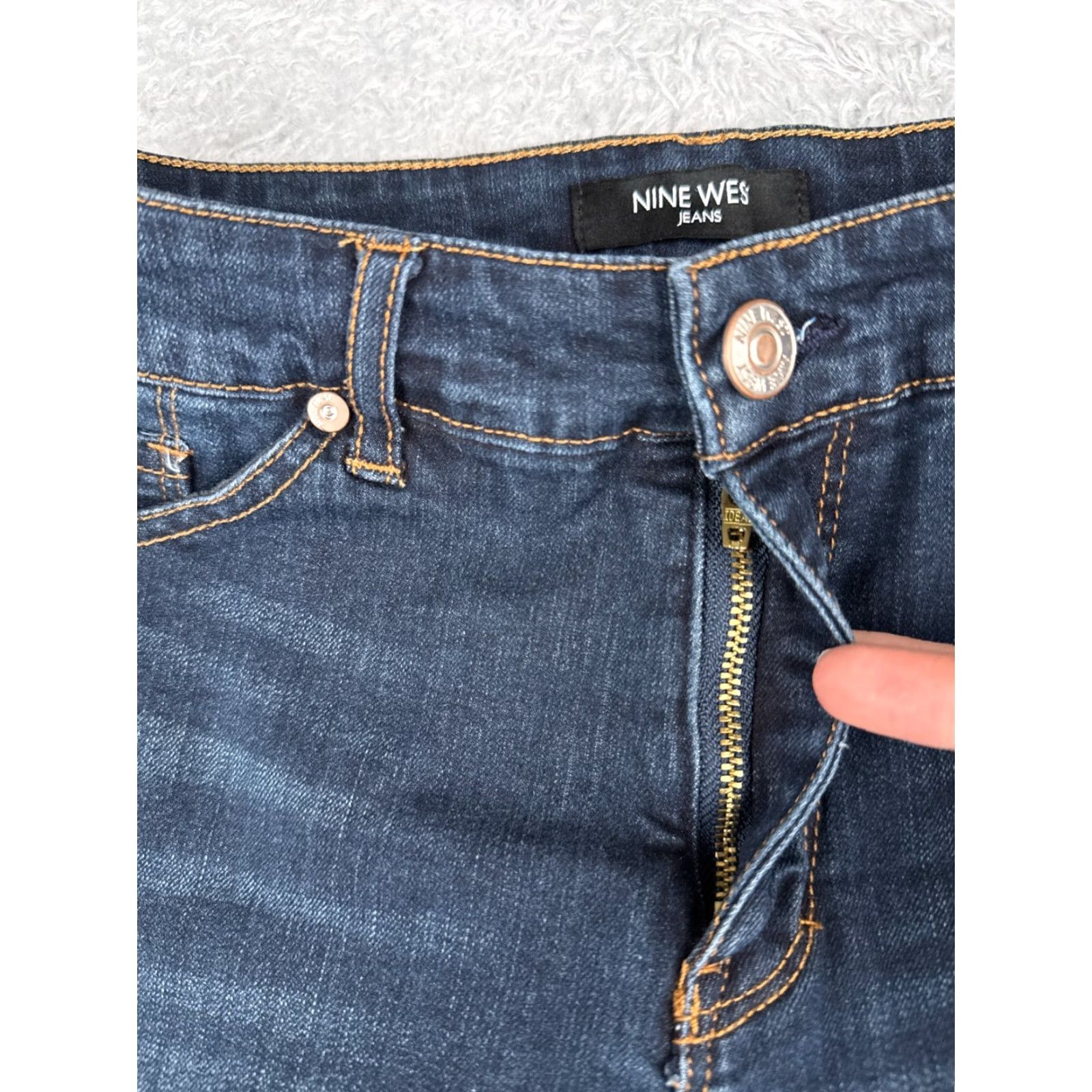 Nine West Nine West Jeans Capri Blue Denim 27x23 Regular Medium Blue 90s Western Womens Size 6 Size 28" / US 6 / IT 42 - 5 Thumbnail