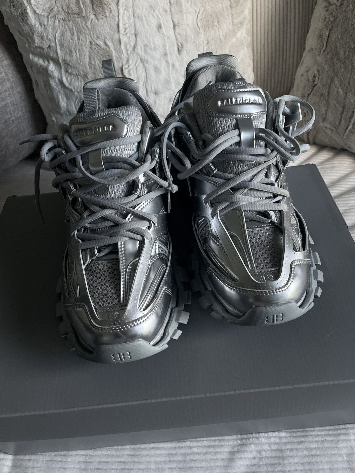 Balenciaga Balenciaga silver track sneakers Size US 10 / EU 43 - 5 Thumbnail