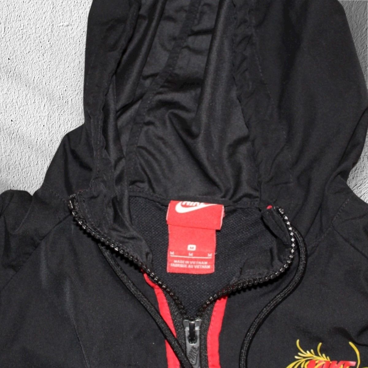 Nike Nike Sportswear Windrunner Floral Windbreaker Jacket Medium Size US M / EU 48-50 / 2 - 3 Thumbnail