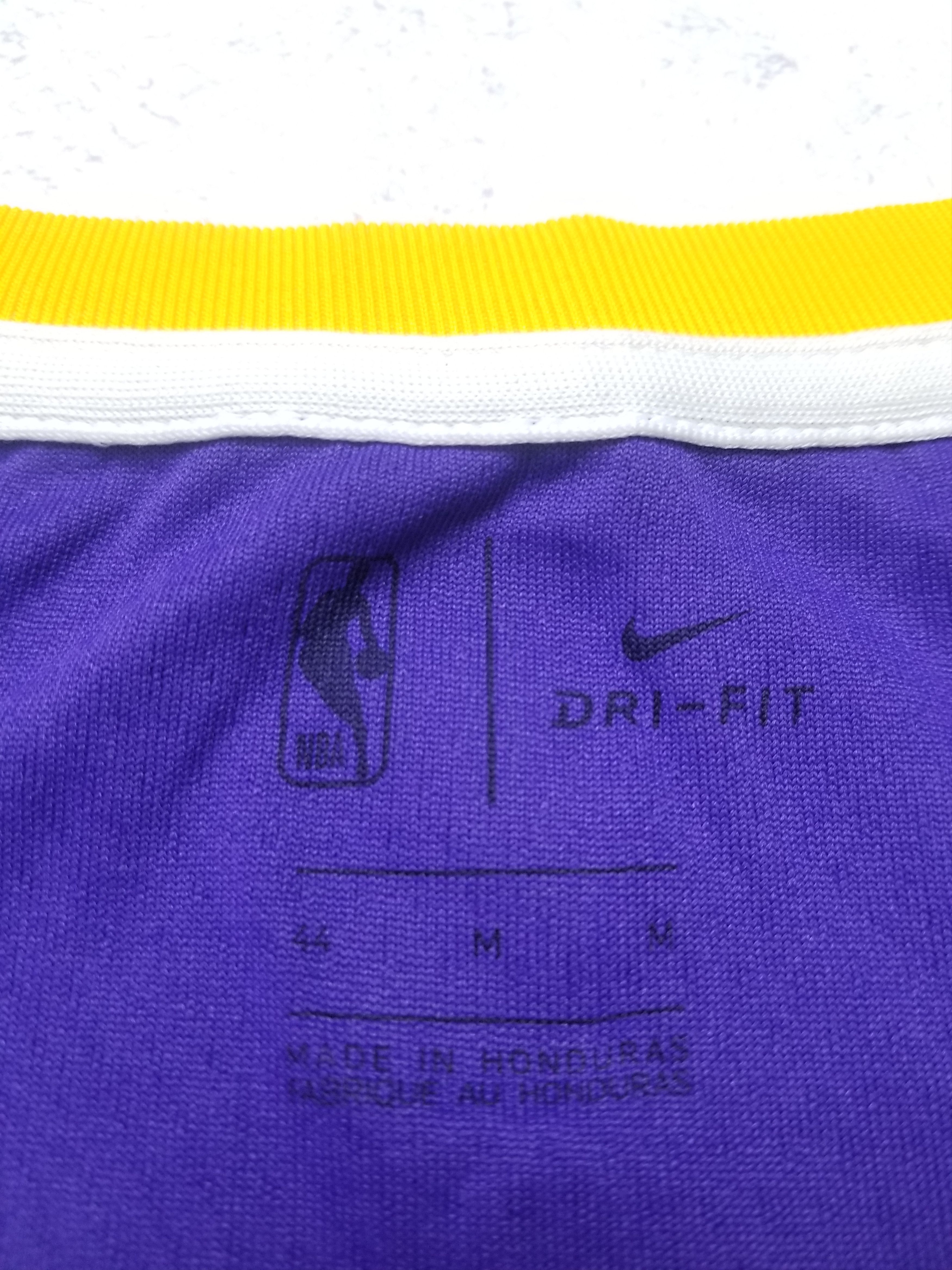 Nike Nike Los Angeles Lakers LeBron James #23 Swingman NBA Jersey Size US M / EU 48-50 / 2 - 8 Thumbnail