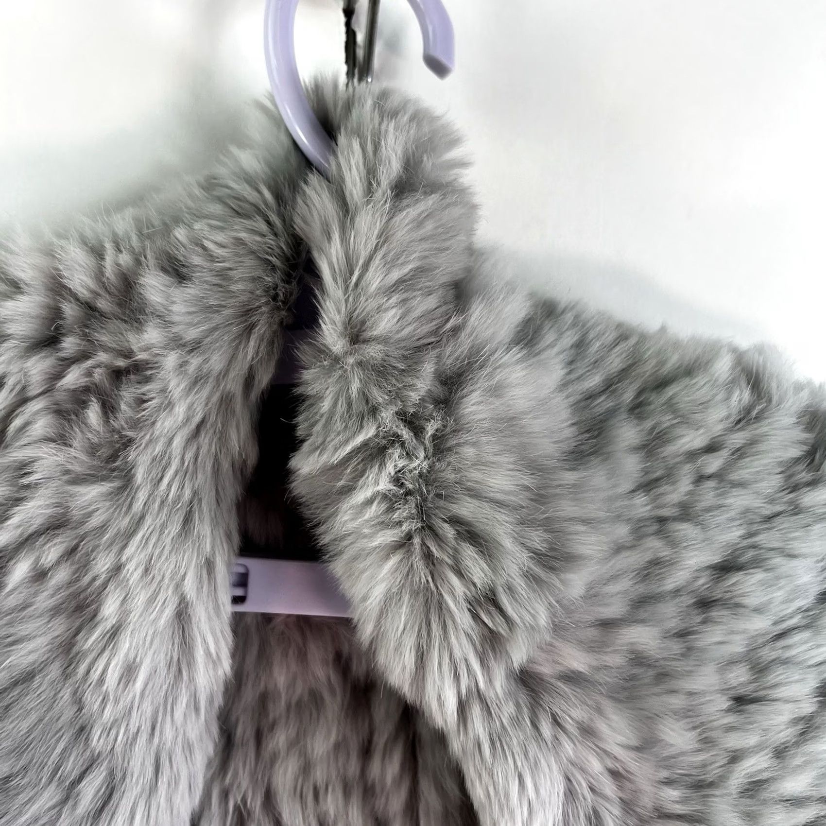 J Brand H Brand Indie 100% Rabbit Fur Cardigan Open Vest M/L Gray Vest Women M/L Gray 90s Bohemian City Classic Designer Size M / US 6-8 / IT 42-44 - 3 Thumbnail