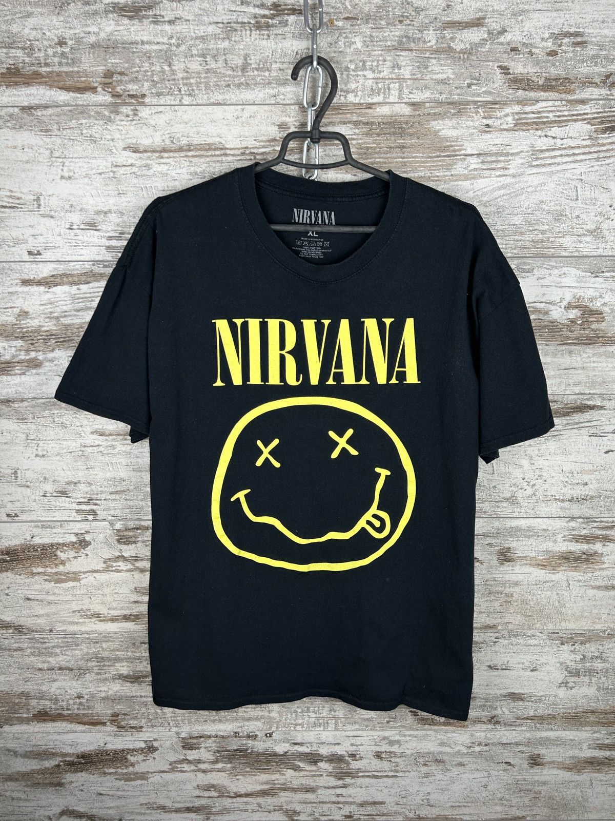 Nirvana Mens Vintage Metallica T Shirt rock band tee Size US XL / EU 56 / 4 - 1 Thumbnail