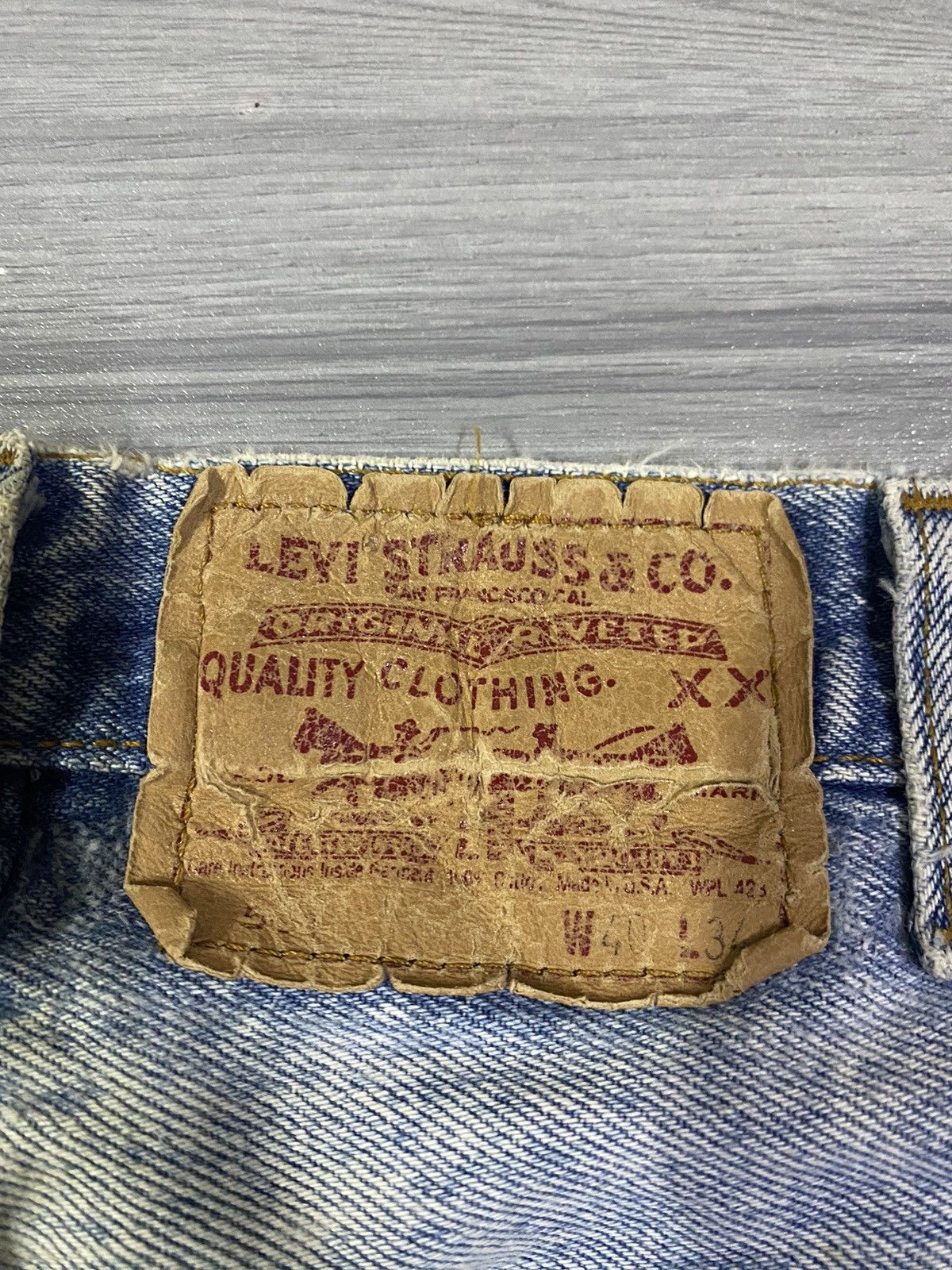 Levi's Vintage USA Levis 501 Distressed Light Wash Jeans Size US 40 / EU 56 - 25 Thumbnail