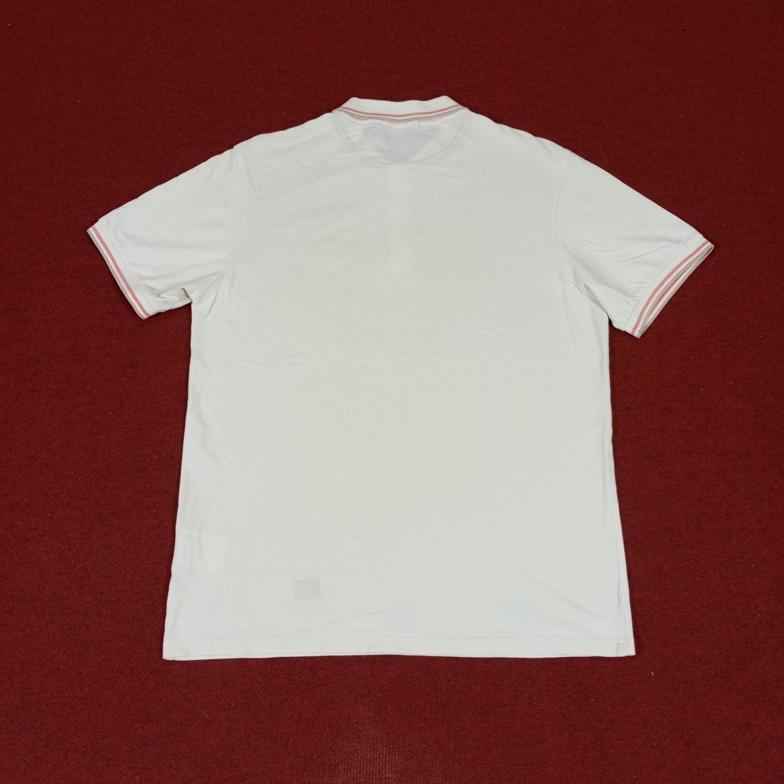 Vintage Moncler Small Logo Design Casual Style Polos Size US L / EU 52-54 / 3 - 3 Thumbnail