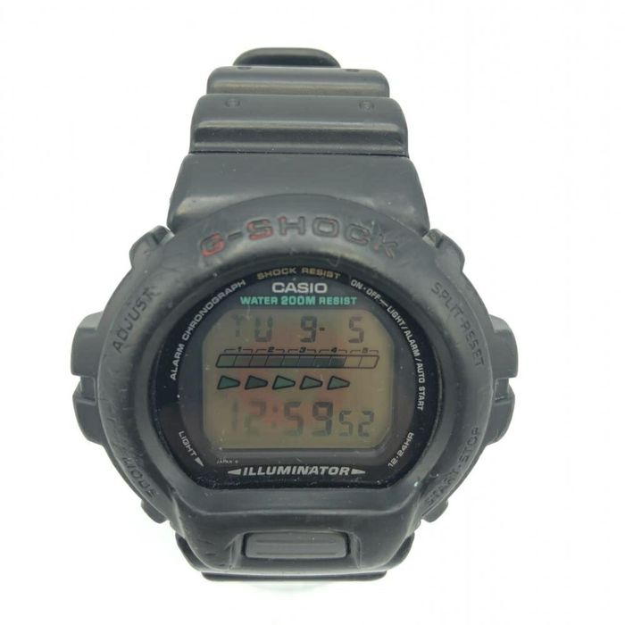casio-casio-g-shock-wristwatch-dw6600-1v-scratches-on-the-dial-scuffed