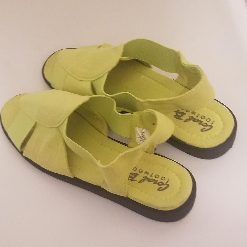 Designer Coral Bay Fuchsia Sandals Size 10 M Size US 10 / IT 40 - 2 Thumbnail