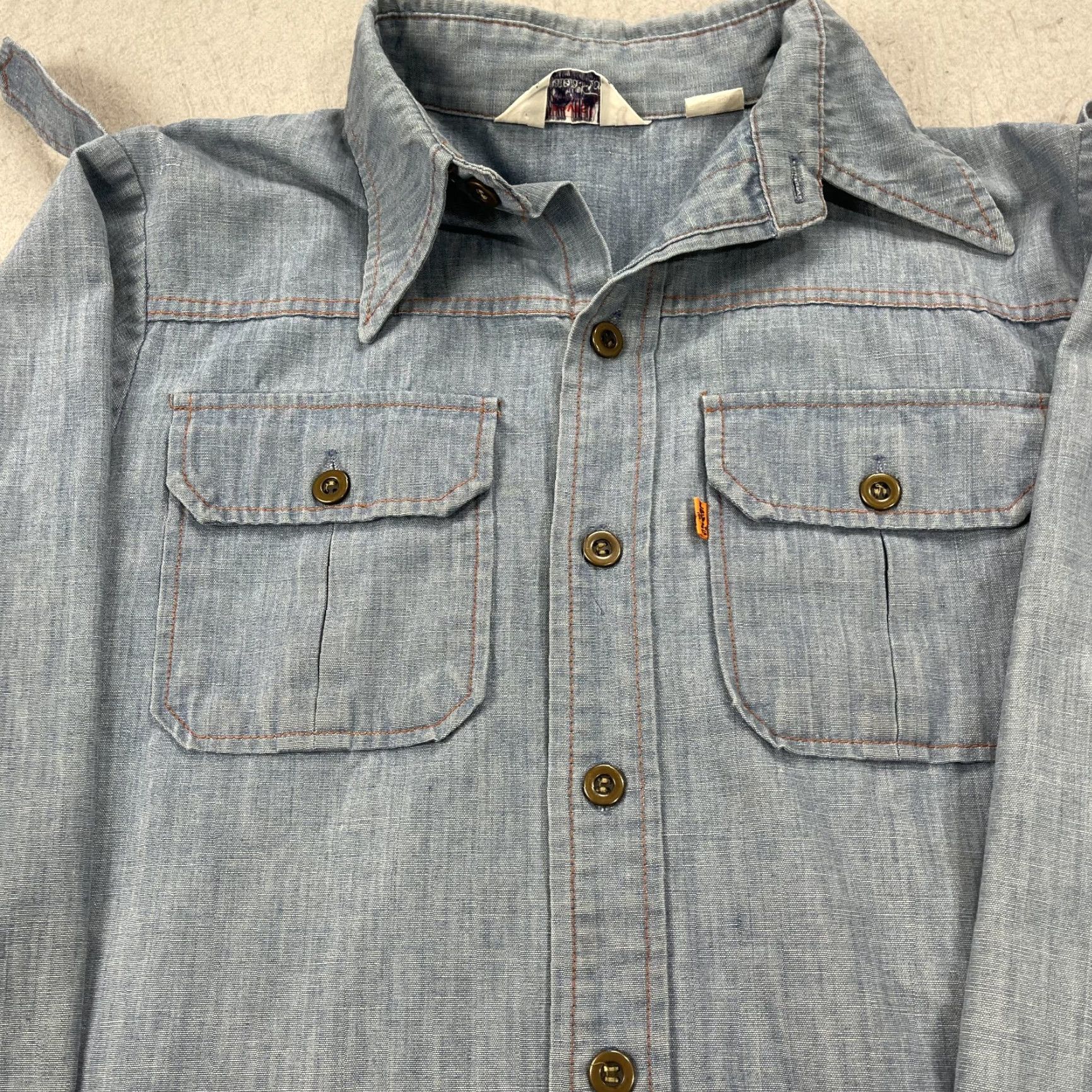 Levi's VINTAGE Levi's Shirt Mens M Blue Chambray Western 70s Panatela Orange Tab Button-Up Pocketed Casual 70s Mens Size US M / EU 48-50 / 2 - 2 Thumbnail