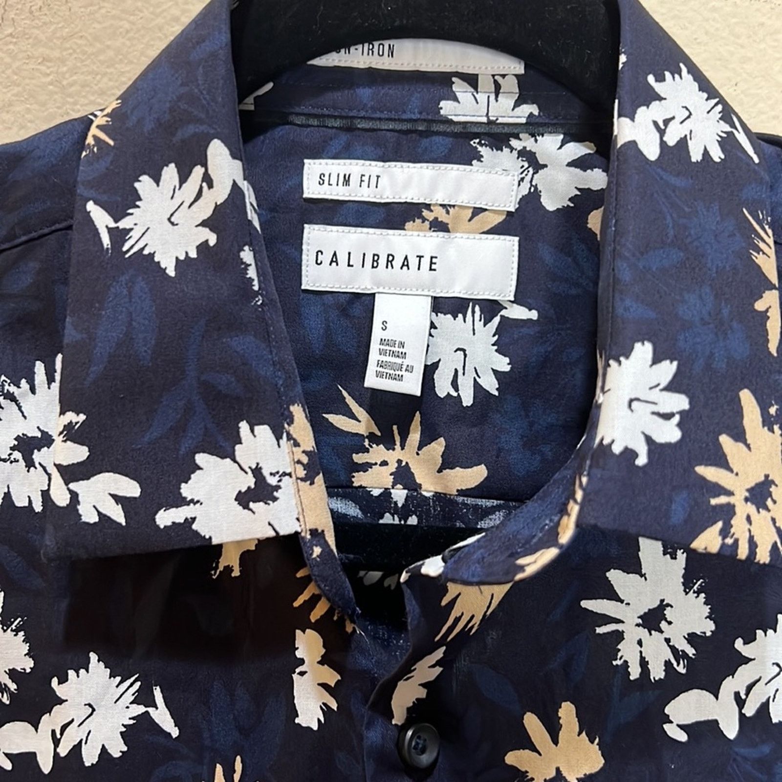 Calibrate Calibrate Non-Iron Floral Print Short Sleeve Button-Up Shirt Size US S / EU 44-46 / 1 - 4 Thumbnail