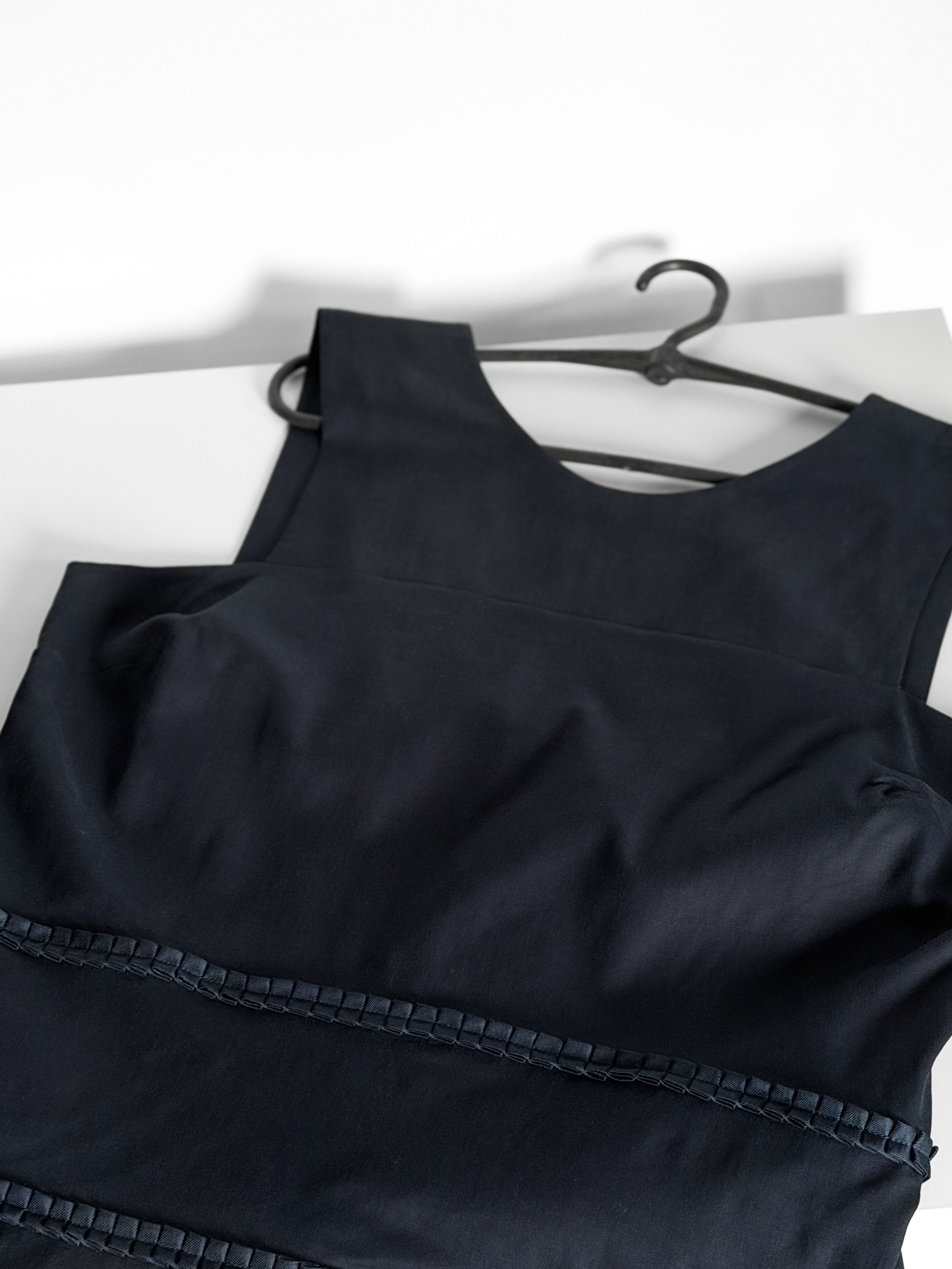 Other Varana London Luxury Navy Sleeveless Dress Cotton Lining Size L / US 10 / IT 46 - 2 Thumbnail