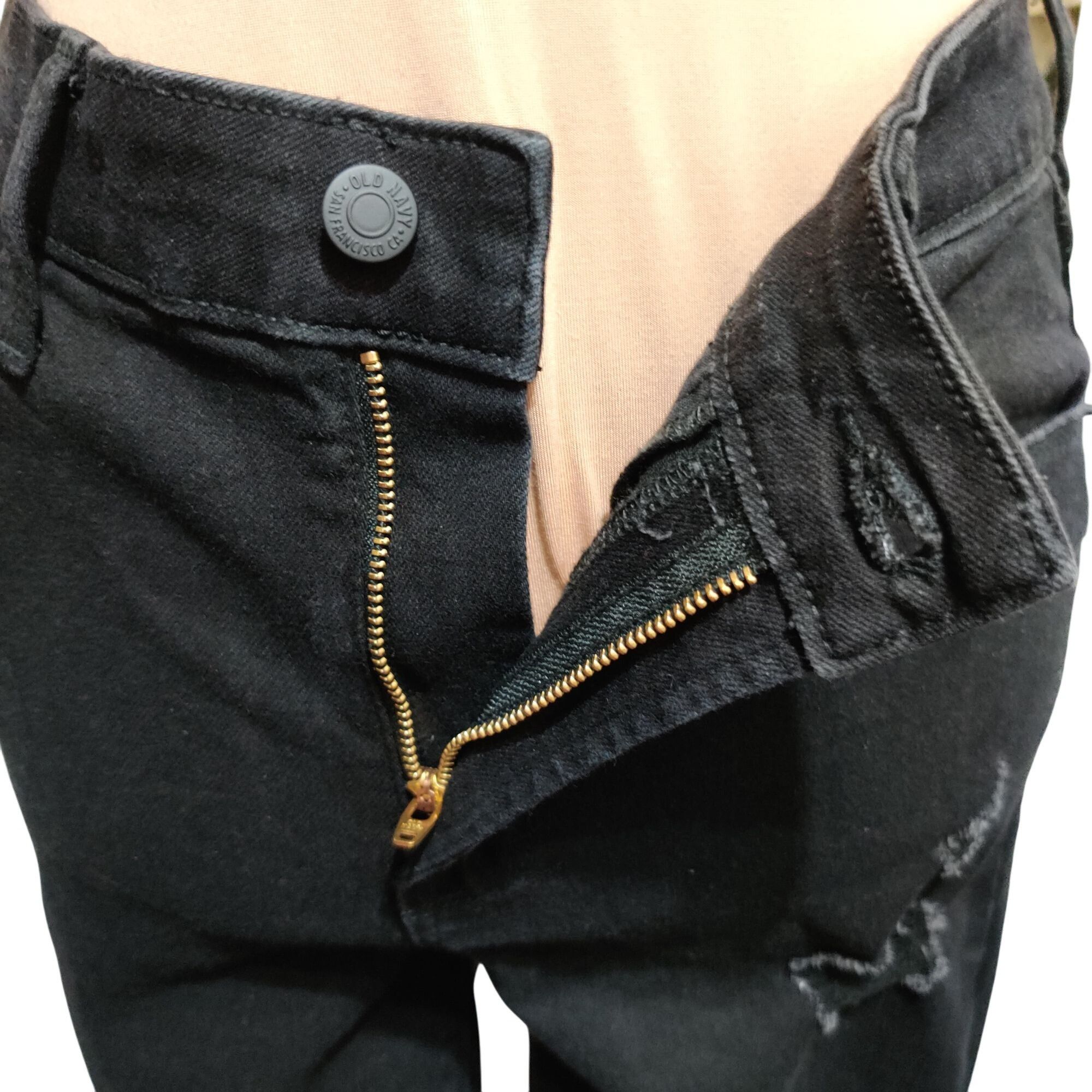 Old Navy Old Navy 8T Pop Icon Skinny mid rise distressed black jeans Size 30" / US 8 / IT 44 - 5 Thumbnail