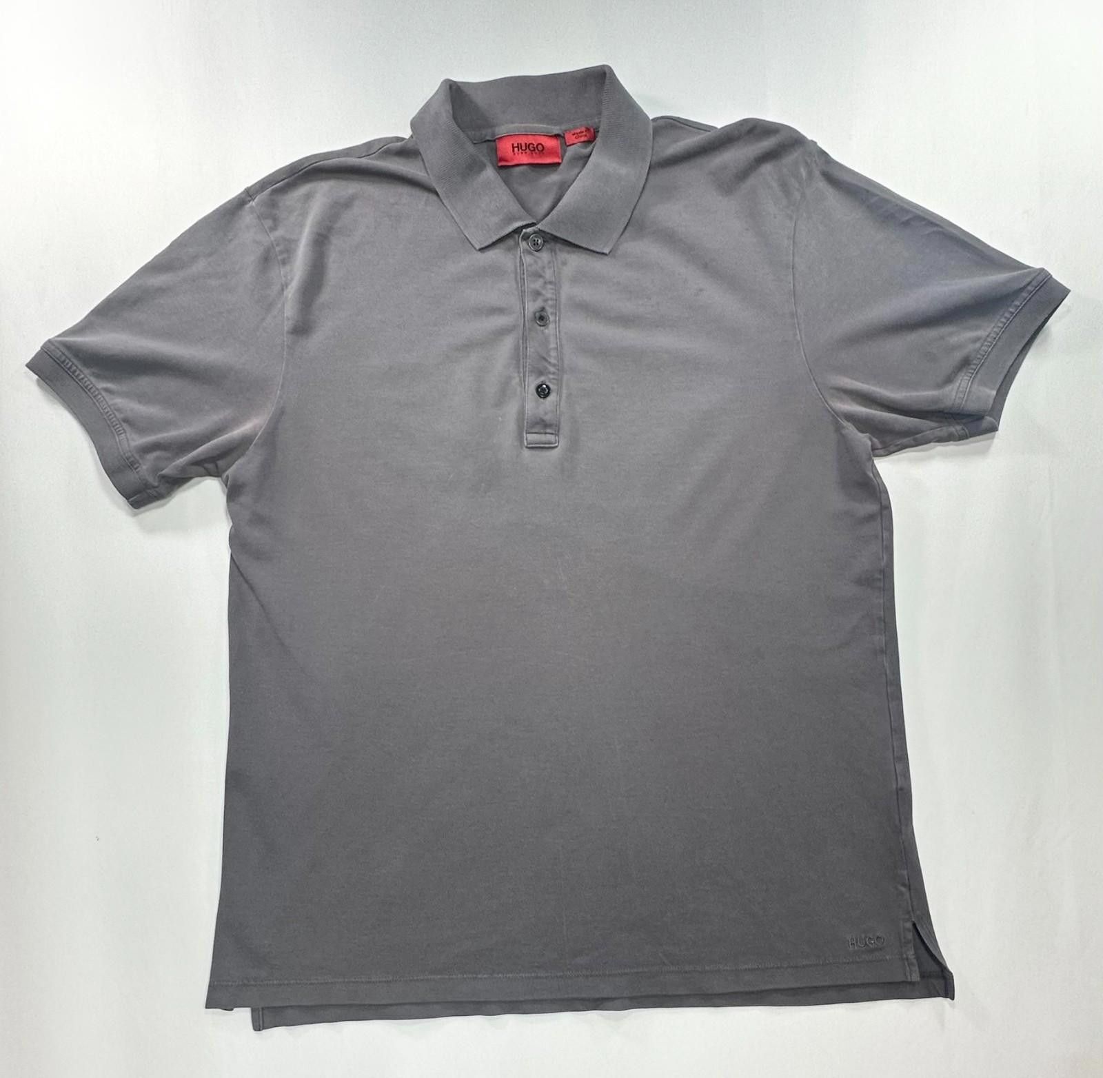 Hugo Boss Hugo Boss 1/4 Button Polo Shirt Gray Mens L Size US L / EU 52-54 / 3 - 1 Thumbnail