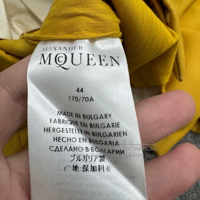 Alexander McQueen Alexander Mcqueen Yellow woollen casual pants Size US 28 / EU 44 - 4 Thumbnail