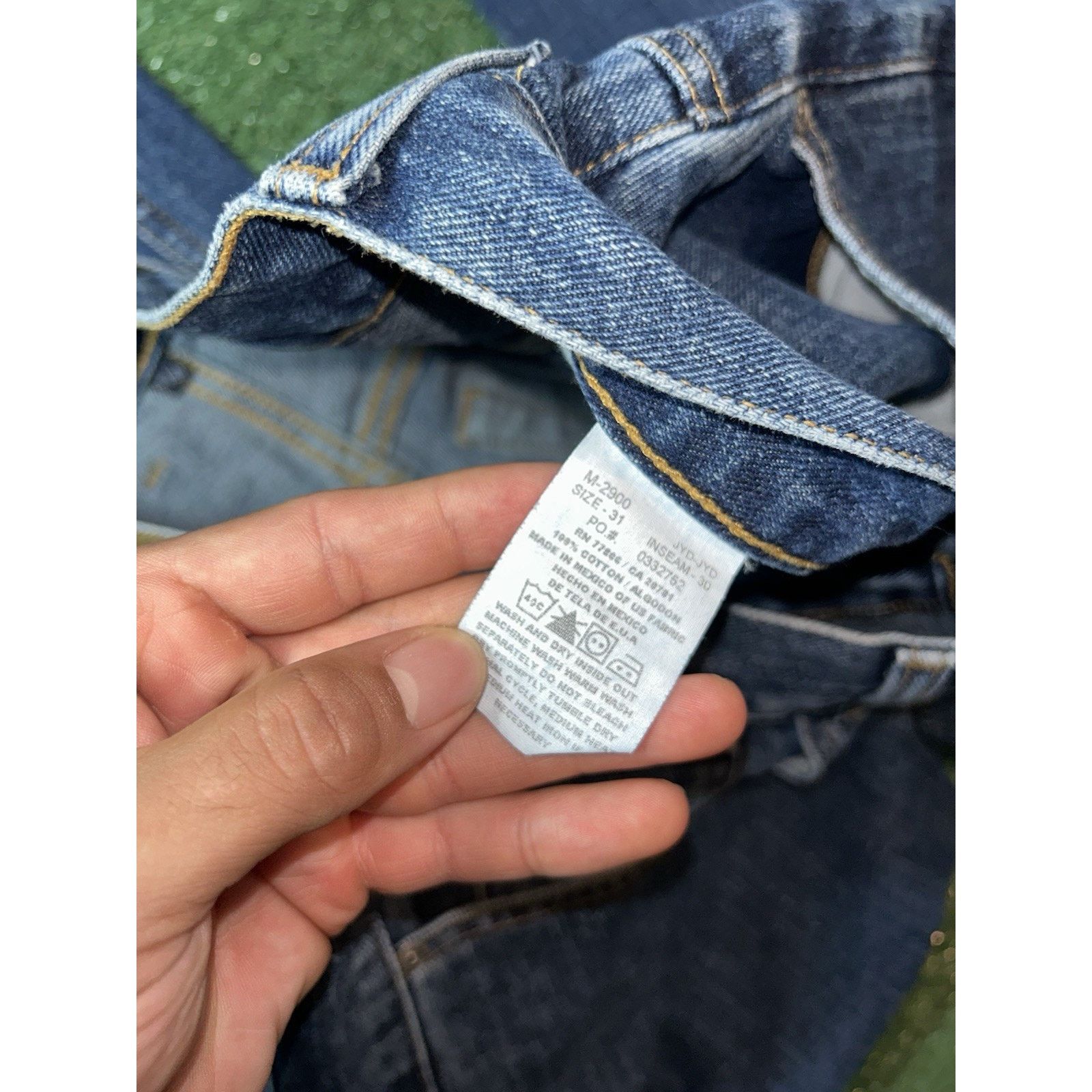 Tommy Hilfiger Vintage Tommy Hilfiger Jeans Men 31x32 Fit Baggy Y2K Size US 31 - 10 Thumbnail