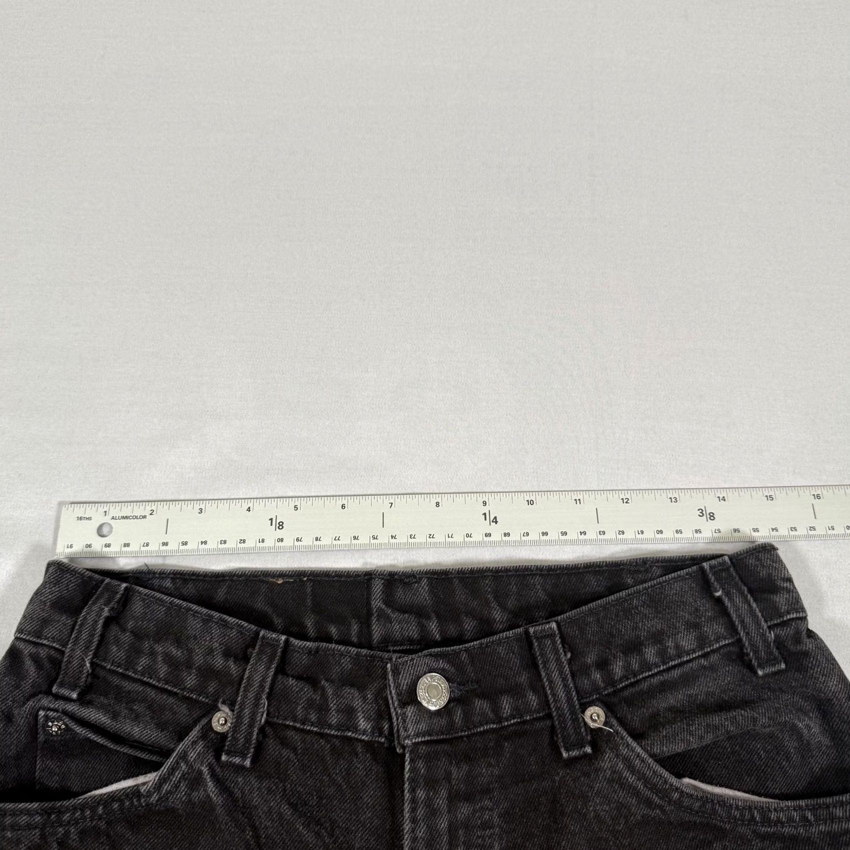 Levi's VINTAGE Levi's 550 Relaxed Fit Jeans Mens 550 Relaxed Fit Denim Pants 30x34 Black Charcoal Wash 90s USA Levi's 500 Series Boys Girls Mens? Size US 30 / EU 46 - 6 Thumbnail