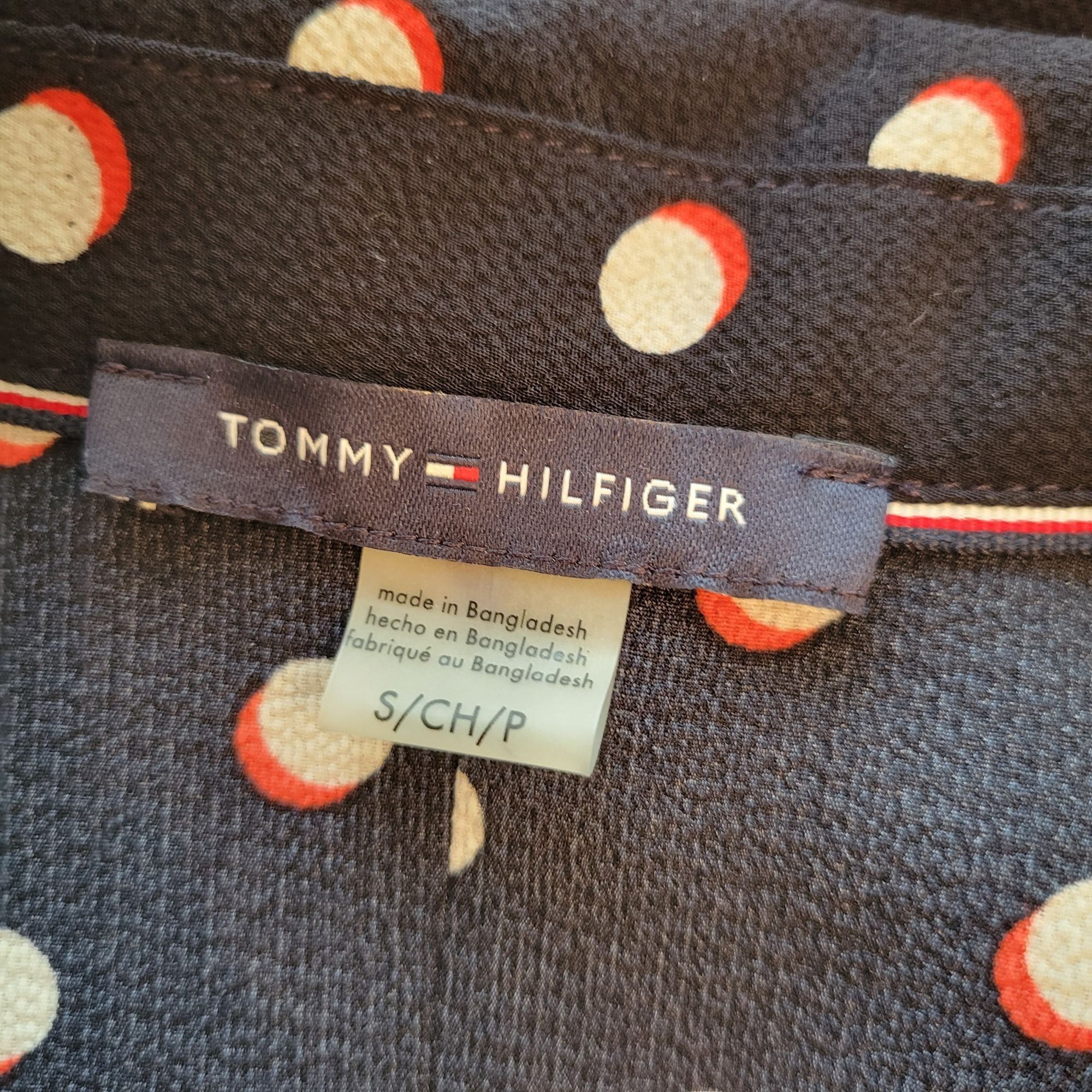 Tommy Hilfiger Tommy Hilfiger S Polka Dot Sleeveless Blouse V Neck Camp Shi Size S / US 4 / IT 40 - 2 Thumbnail