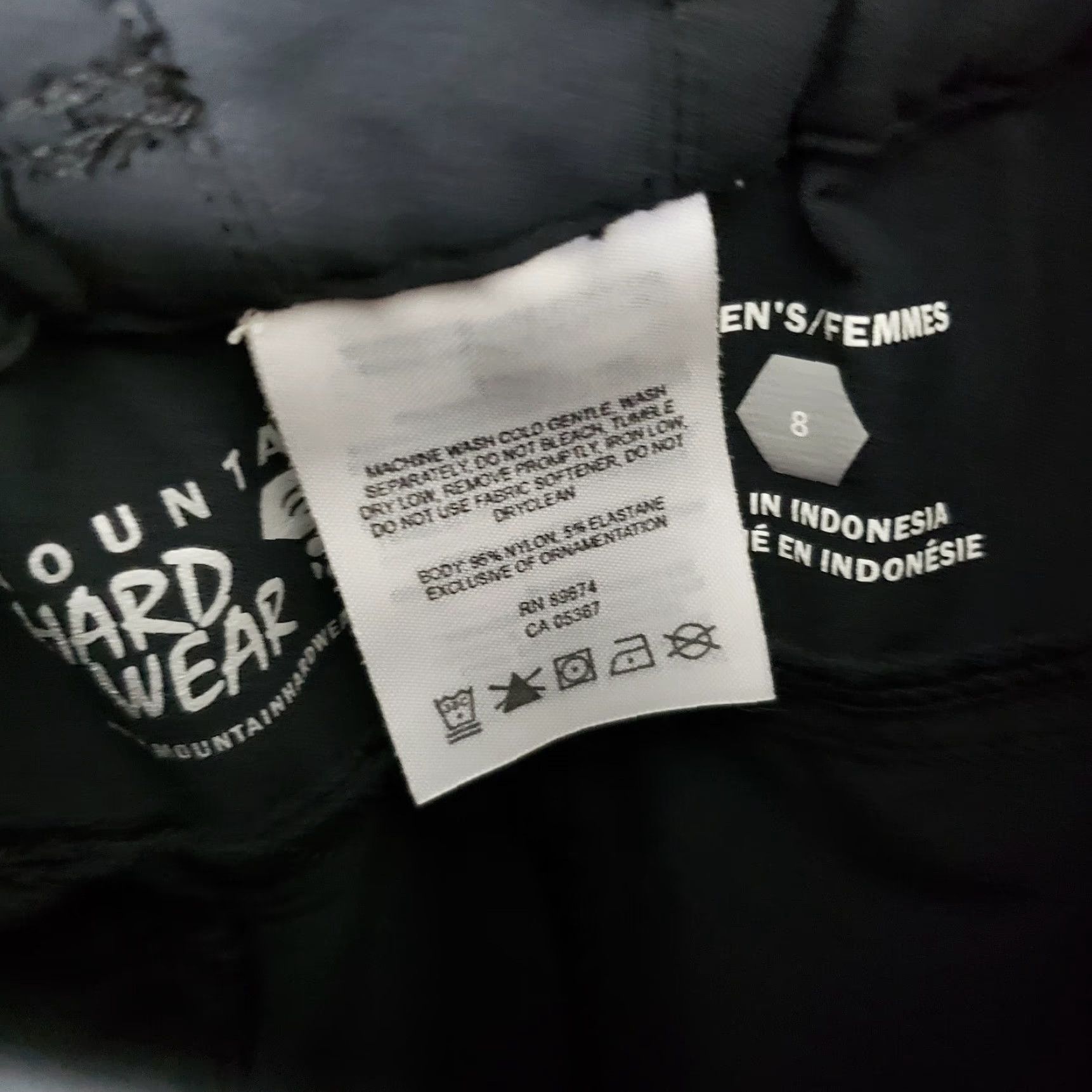 Mountain Hardwear Mountain Hardwear Womens Capri Pants Sz 8 Black Mid Rise Nylon Blend Pants Capri Women 8 Black Mid Rise Nylon Blend Size 30" / US 8 / IT 44 - 3 Thumbnail