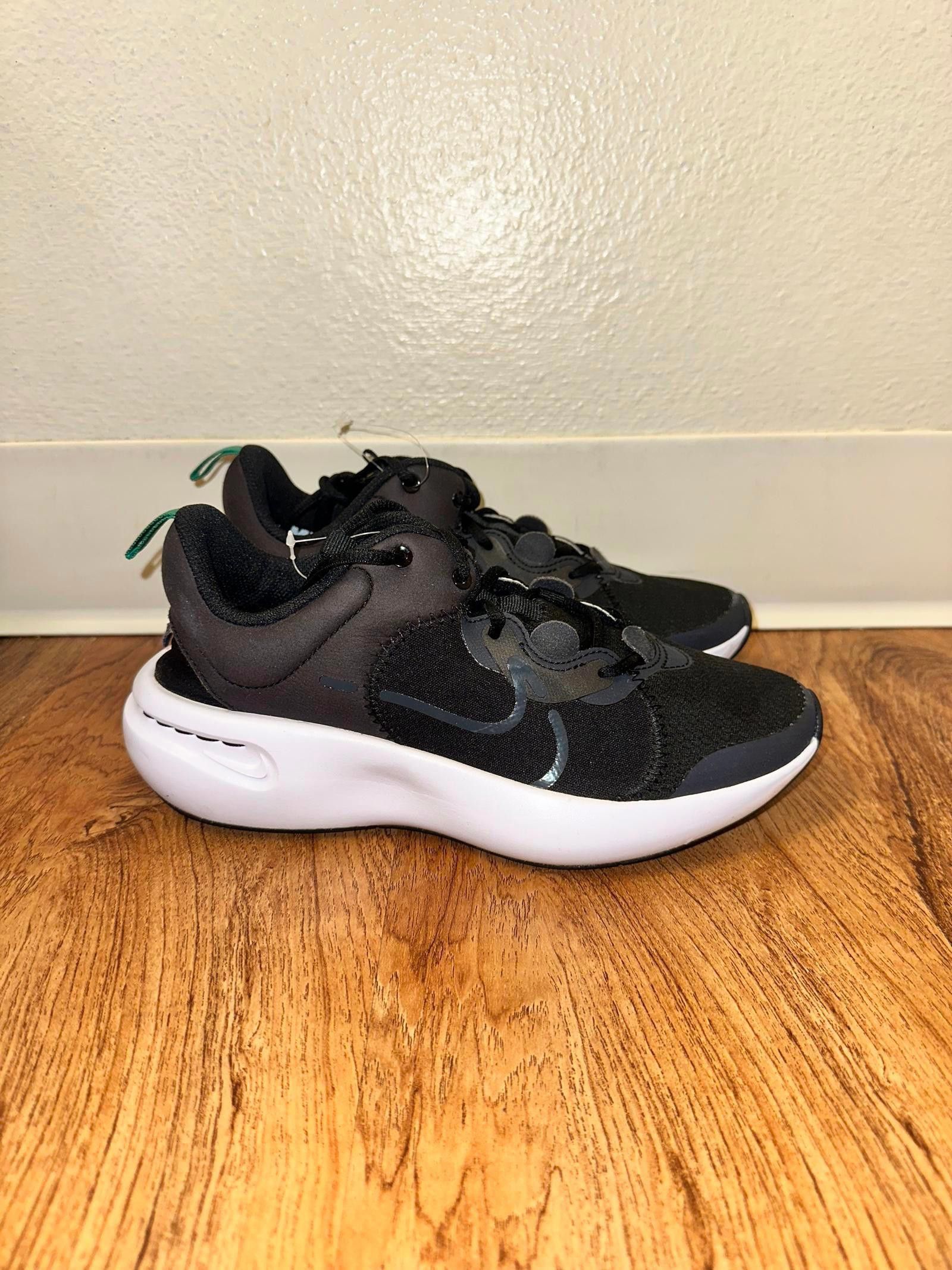 Nike Nike Everywoman Black Sample (Women's) Size US 7 / IT 37 - 1 Thumbnail
