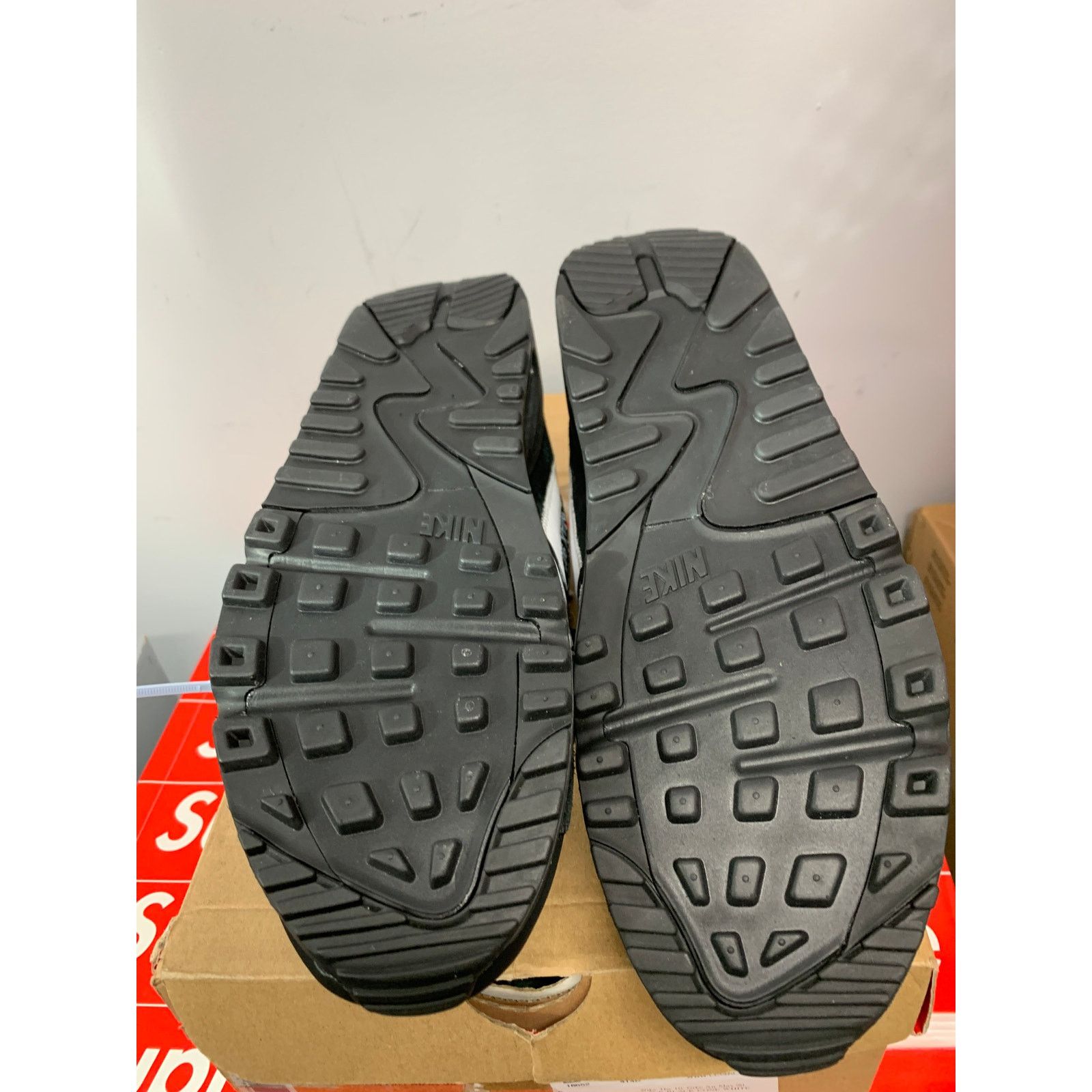 Nike Nike Air Max 90 Off-White Black Size 10 BRAND NEW SHIPS NOW Size US 10 / EU 43 - 6 Thumbnail