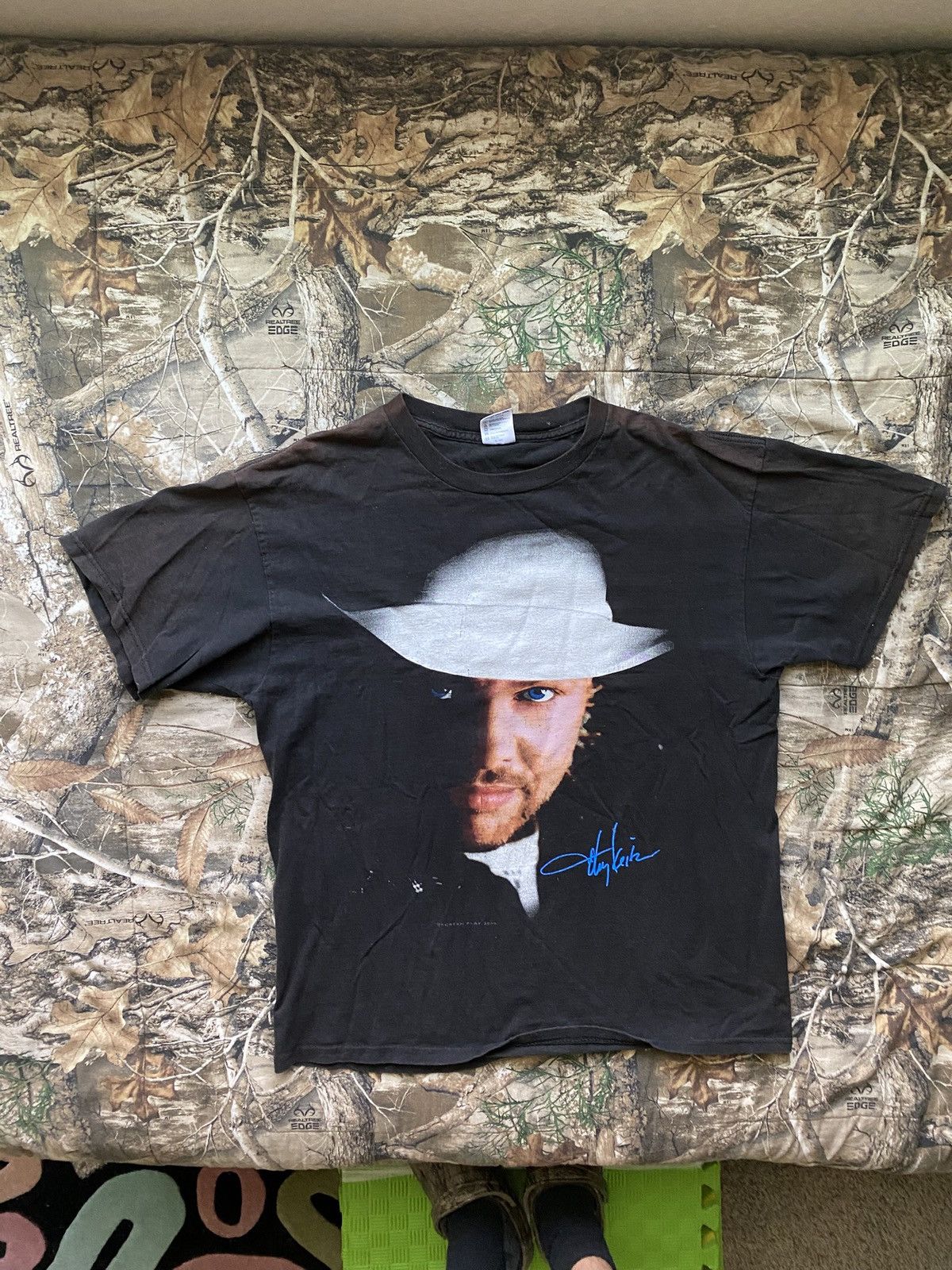 Vintage Vintage Toby Keith “How do you like me now” tee Size US XL / EU 56 / 4 - 1 Thumbnail