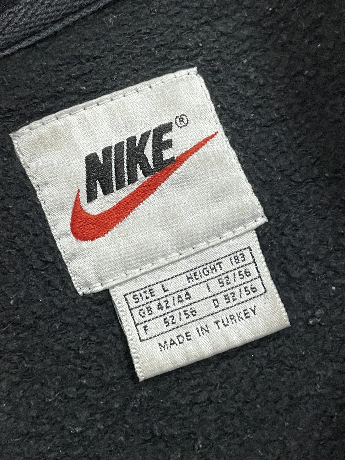 Nike Vintage Nike Small Swoosh Distressed Sweatshirt Size US L / EU 52-54 / 3 - 6 Thumbnail