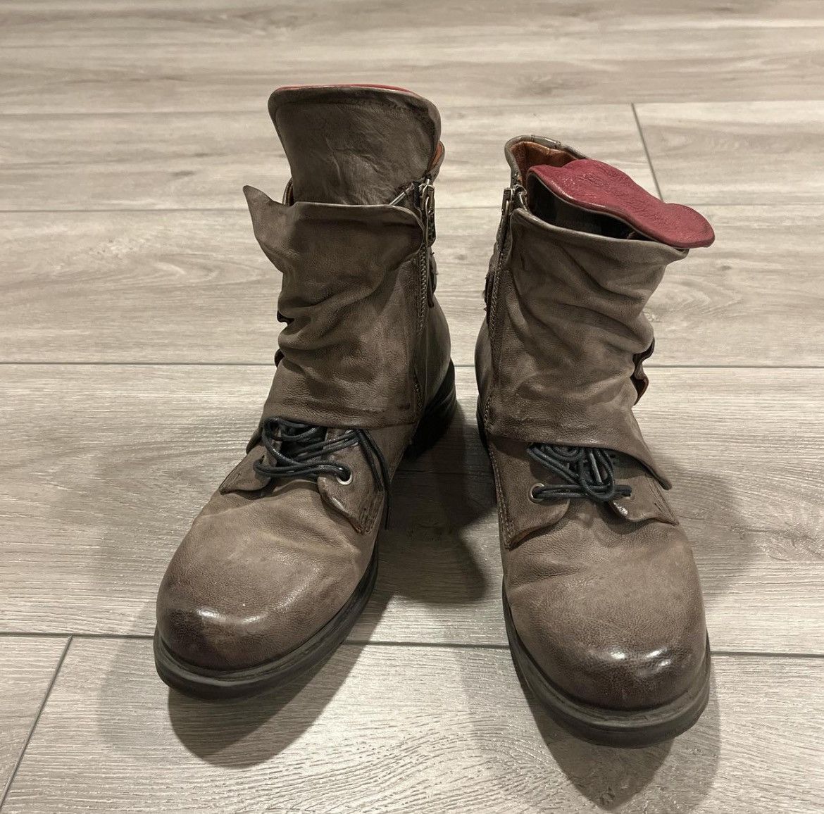 If six was nine boots