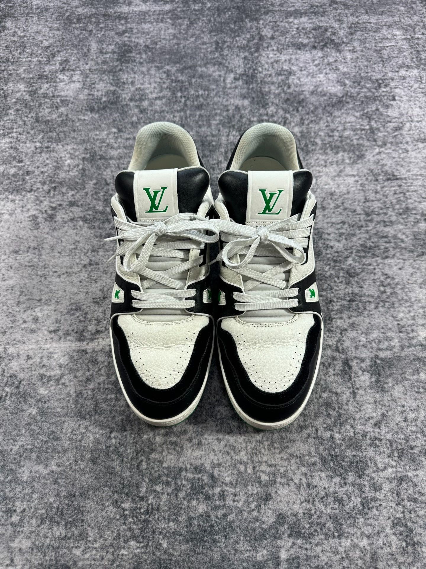 Louis Vuitton Louis Vuitton Black Green Trainer Sneakers Size US 9 / EU 42 - 1 Thumbnail
