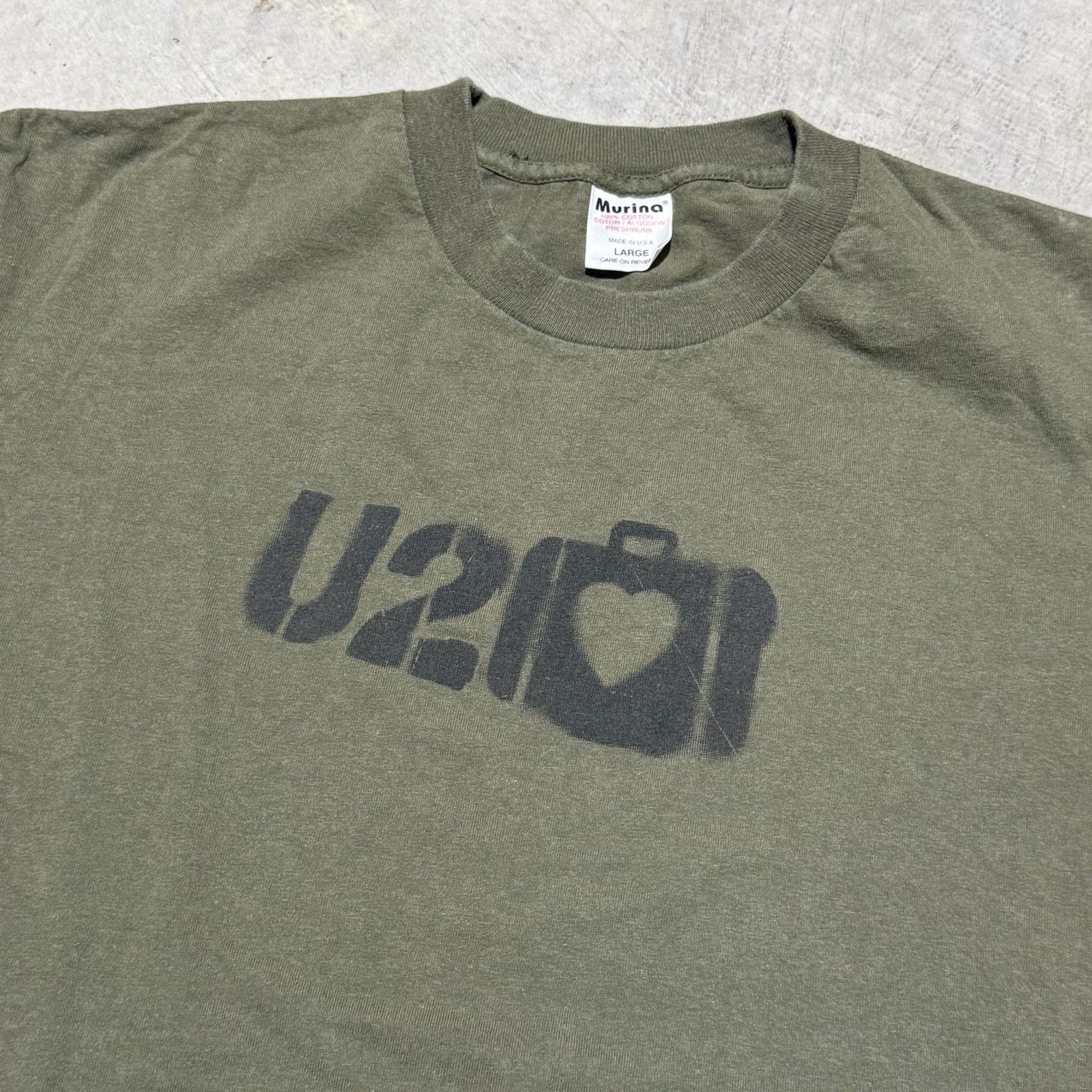 Fruit Of The Loom Vintage U2 Elevation 2001 Concert Tour Tee Size L Size US L / EU 52-54 / 3 - 4 Thumbnail