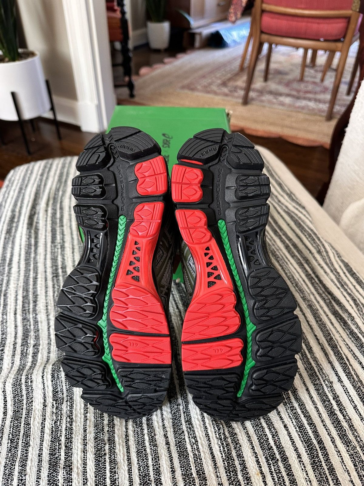 Asics Asics x UpThere Gel-Kayano 12.1 Size US 6 / EU 39 - 6 Thumbnail