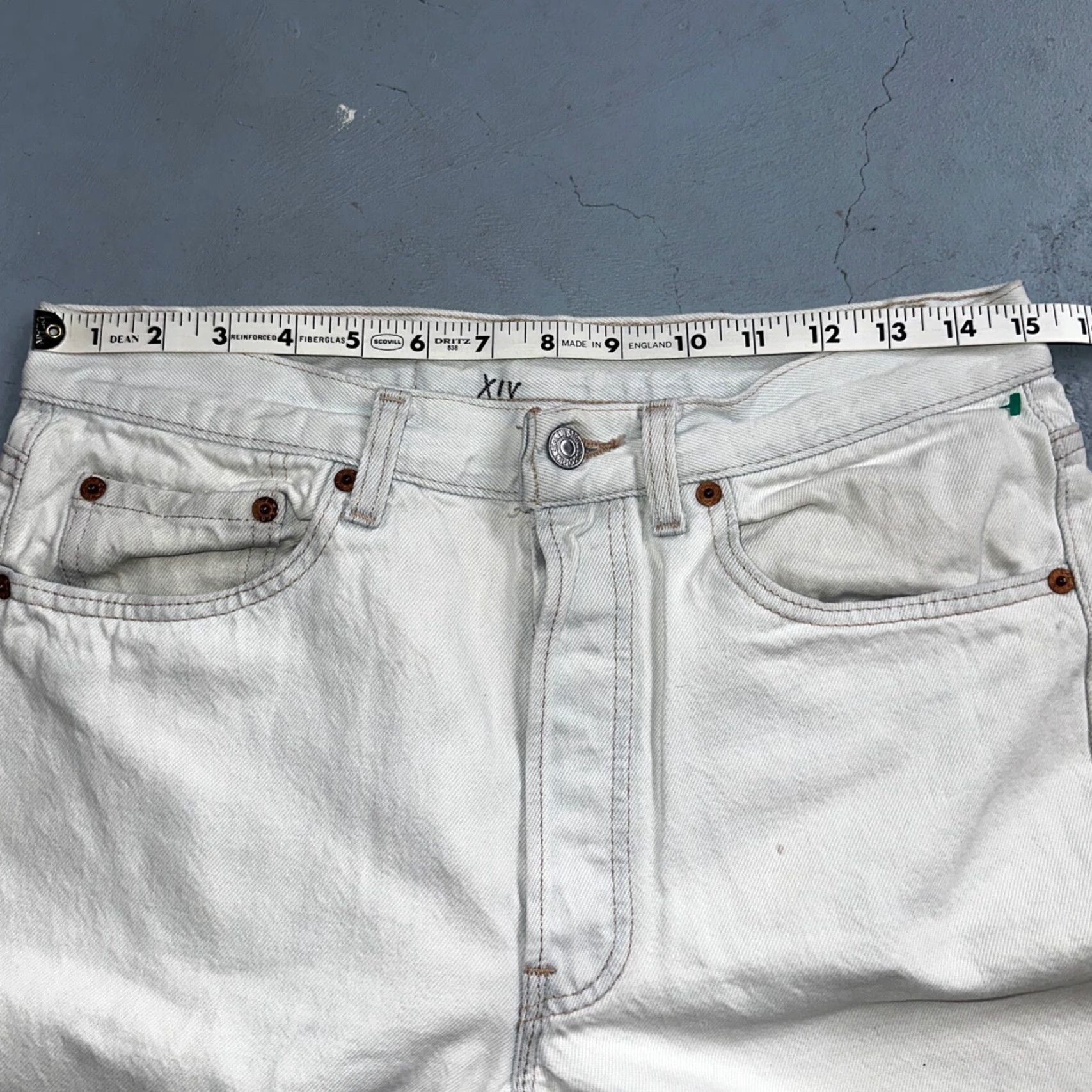 Levi's VINTAGE Levi's 501 Jeans 90s USA White Light Wash 32x30 30x26 Men Straight Classic Regular Denim Cotton Jeans Size US 32 / EU 48 - 7 Thumbnail