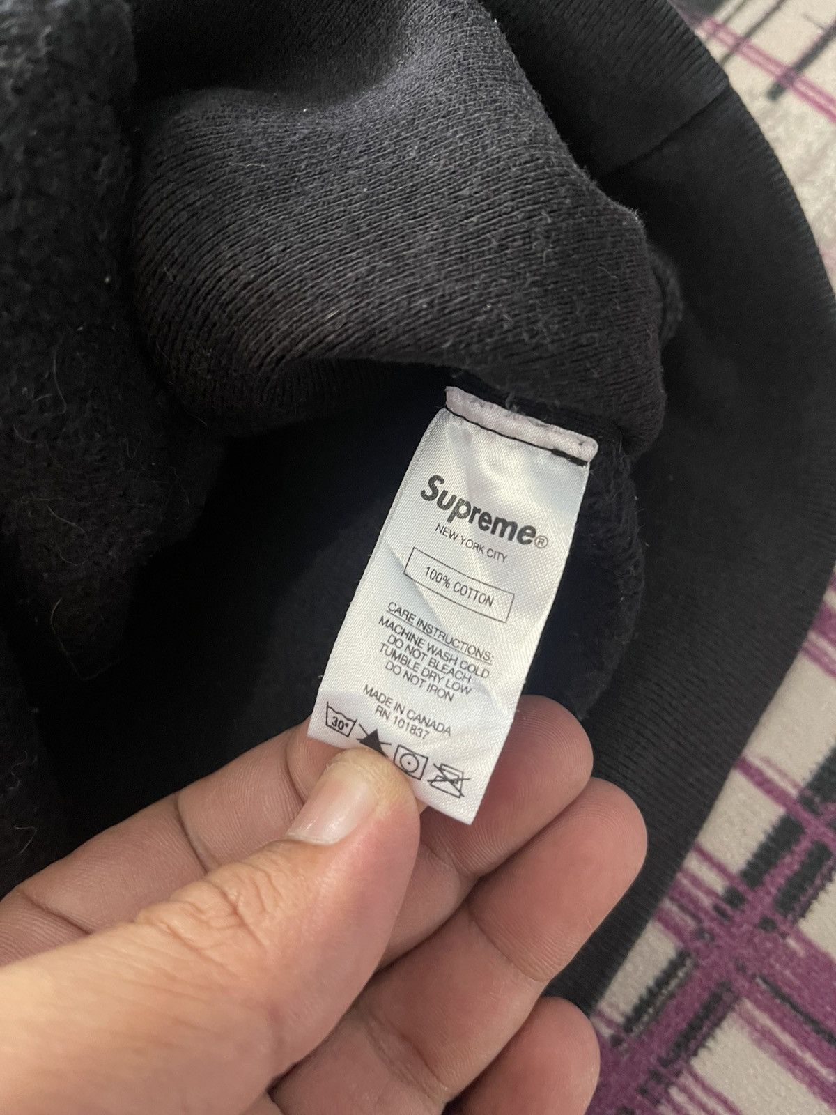 Supreme VINTAGE FW18 SUPREME SWAROVSKI ( S) LOGO HOODIE VERY RARE Size US M / EU 48-50 / 2 - 8 Thumbnail