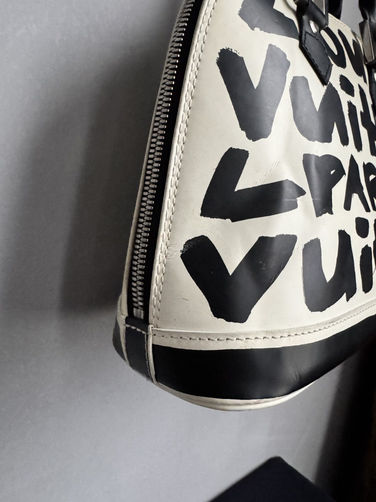 Louis Vuitton Louis Vuitton x Stephen Sprouse Graffiti alma bag 09 BA0051 Size ONE SIZE - 11 Thumbnail