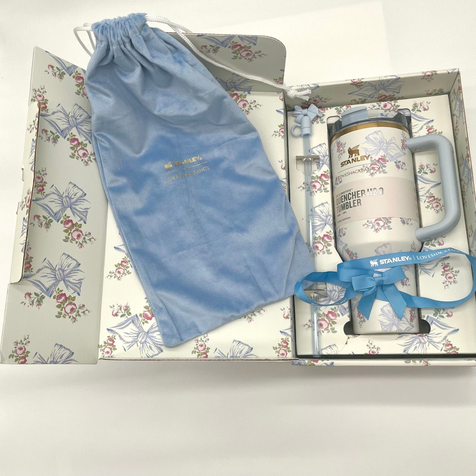 LoveShackFancy LoveShackFancy x Stanley NWT Tumbler, Authentic Collectible Size ONE SIZE - 2 Thumbnail