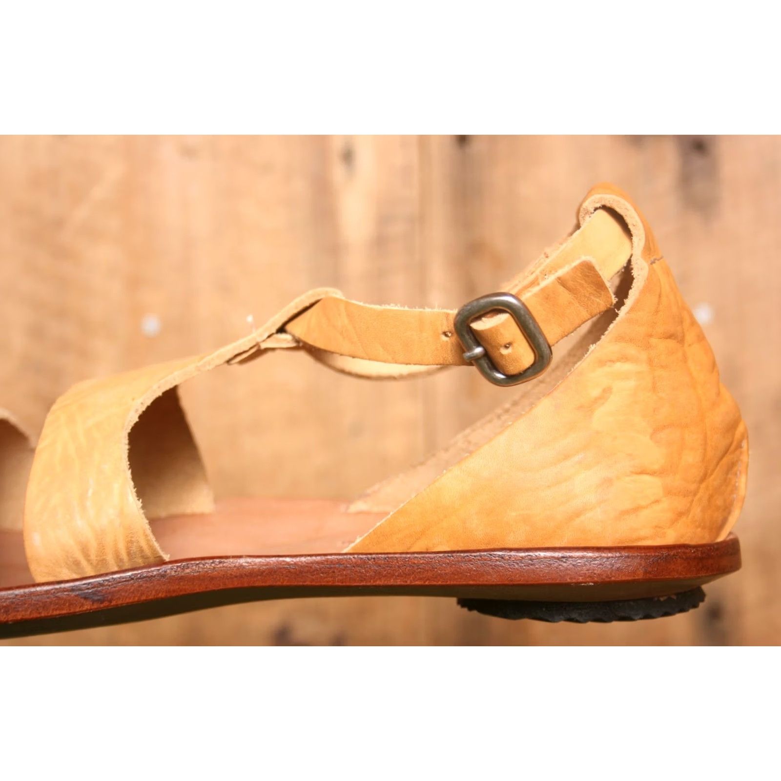 Vintage CYDWOQ Mandarine Tan Leather T-Strap Gladiator Sandal US 11 EUR 41 Womens Shoes Leather Upper Classic Buckle Size 11 Tan Size US 11 / IT 41 - 7 Thumbnail