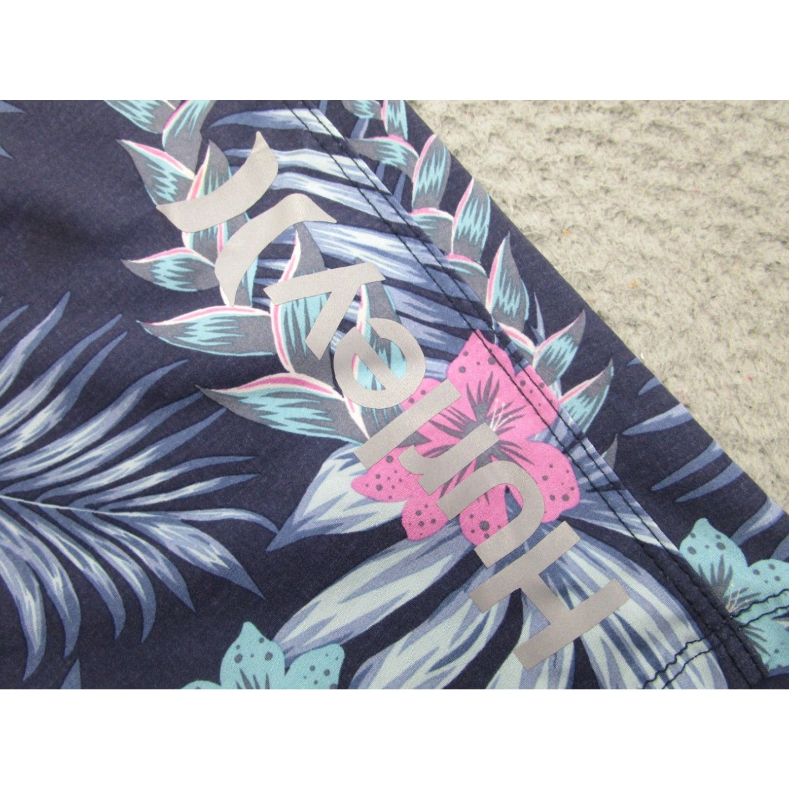 Hurley Hurley Board Shorts Mens 38 Navy Blue Tropical Floral Swim Trunks Stretch Fit Size US 38 / EU 54 - 6 Thumbnail